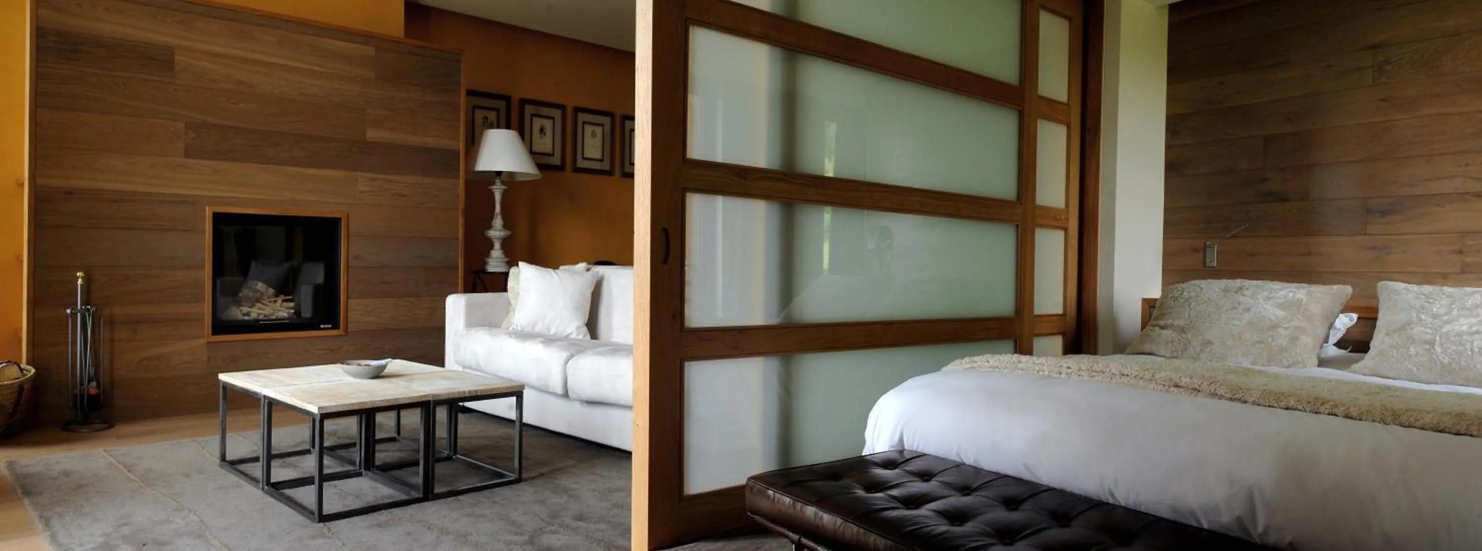 Bed in Château des Avenieres - Relais & Châteaux