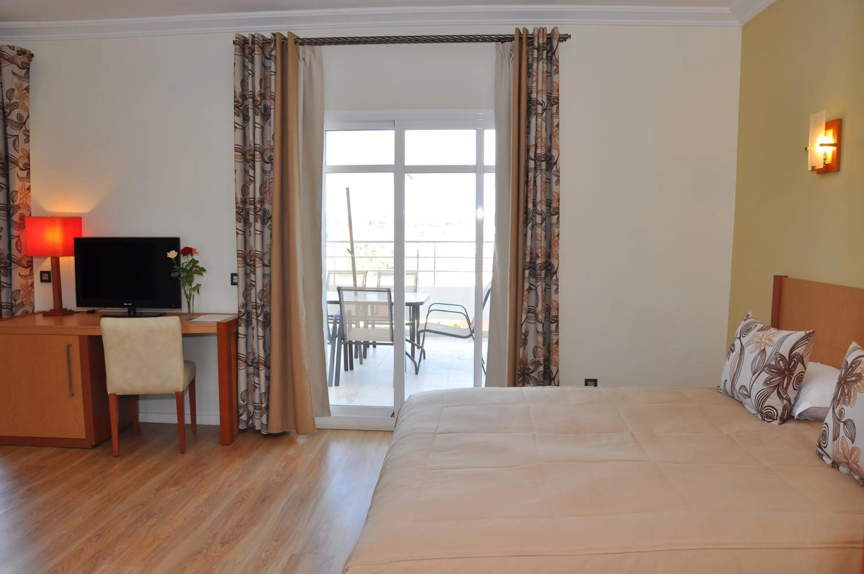 Bedroom, Bed in Across Hotels & Spa