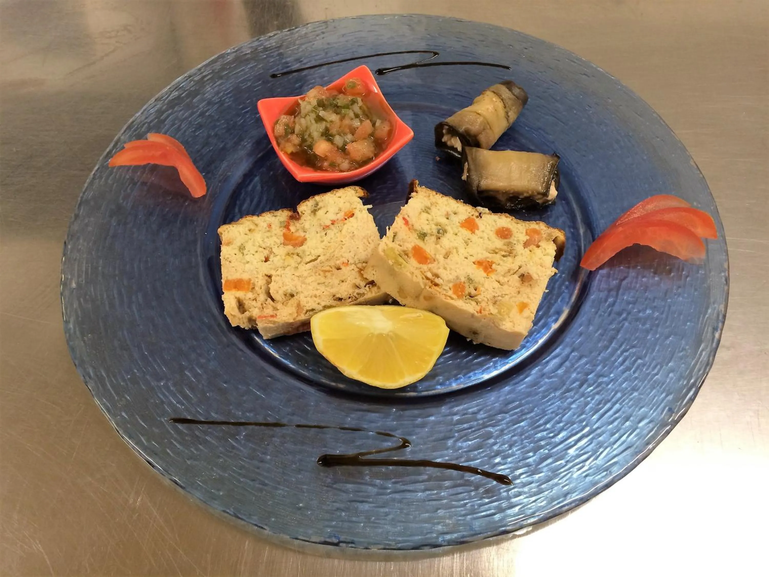 Restaurant/places to eat in Delfotel