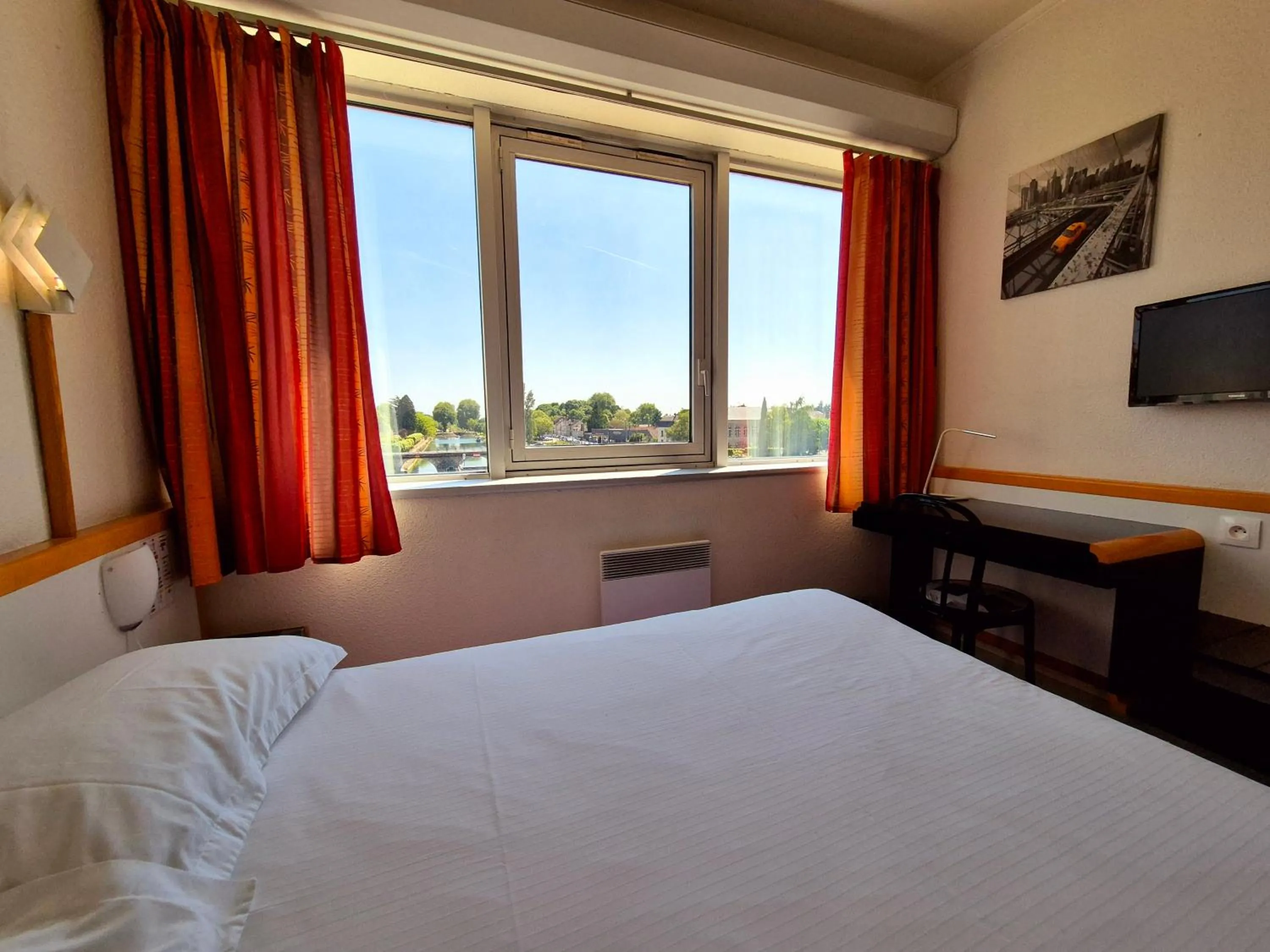 Bedroom, Bed in Arche Hotel