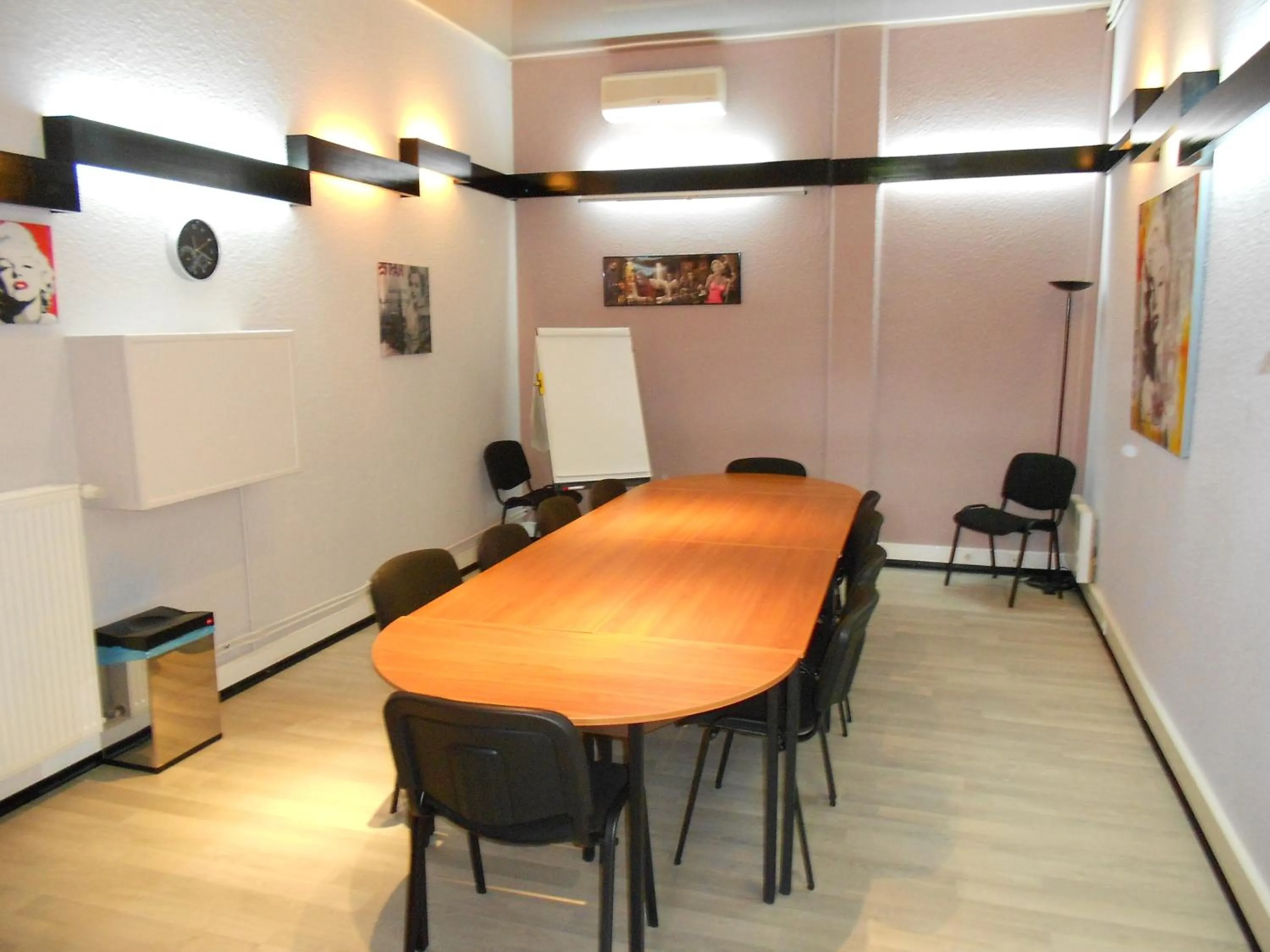 Business facilities in Arche Hotel