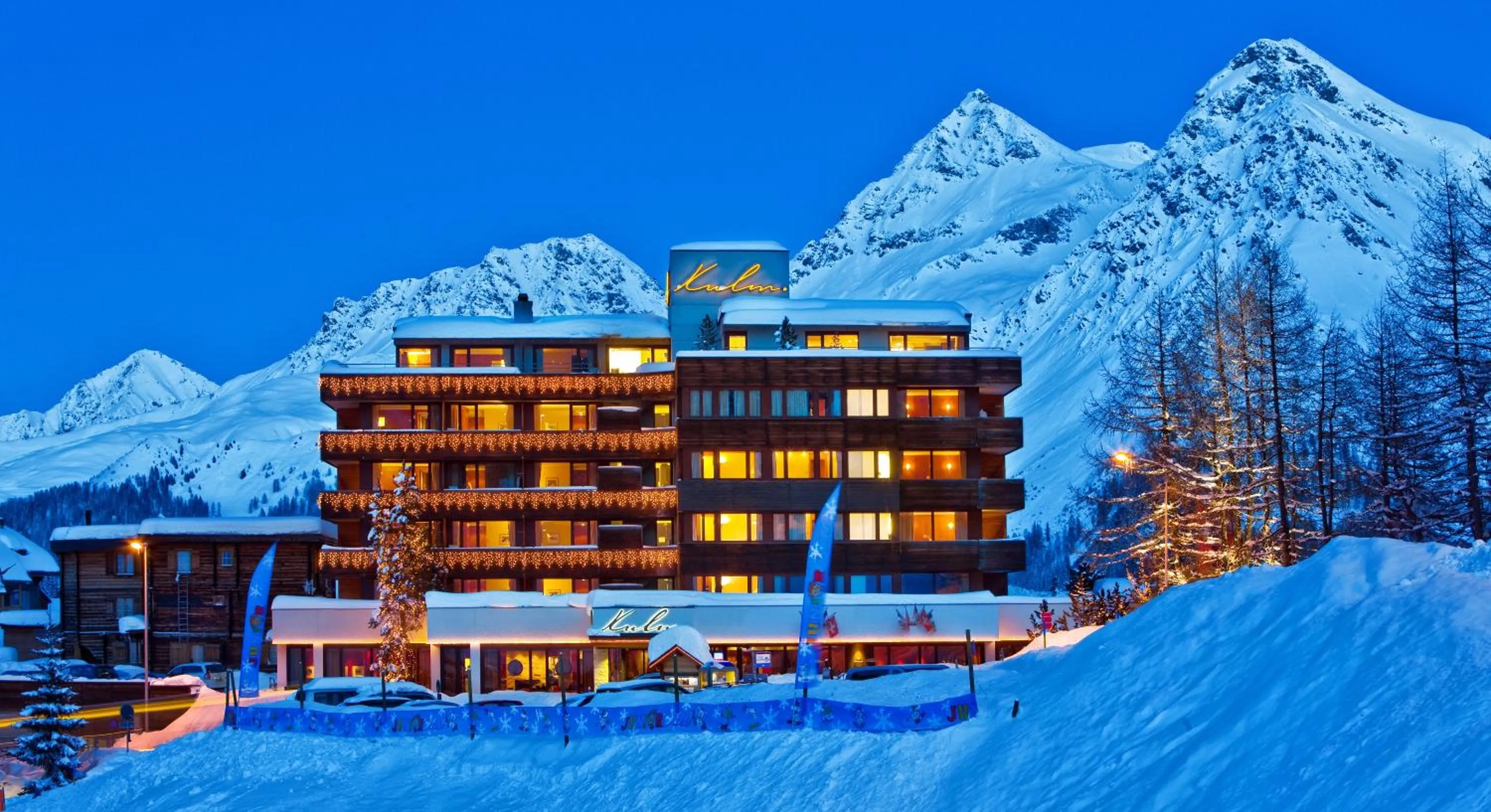 Facade/entrance in Arosa Kulm Hotel & Alpin Spa