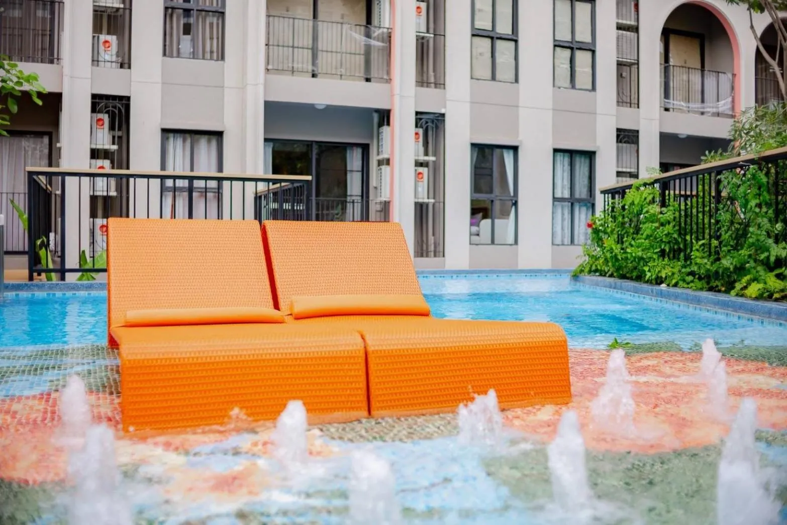 Cicada Huahin Pool Access by PP ห้องสวยติดสระ