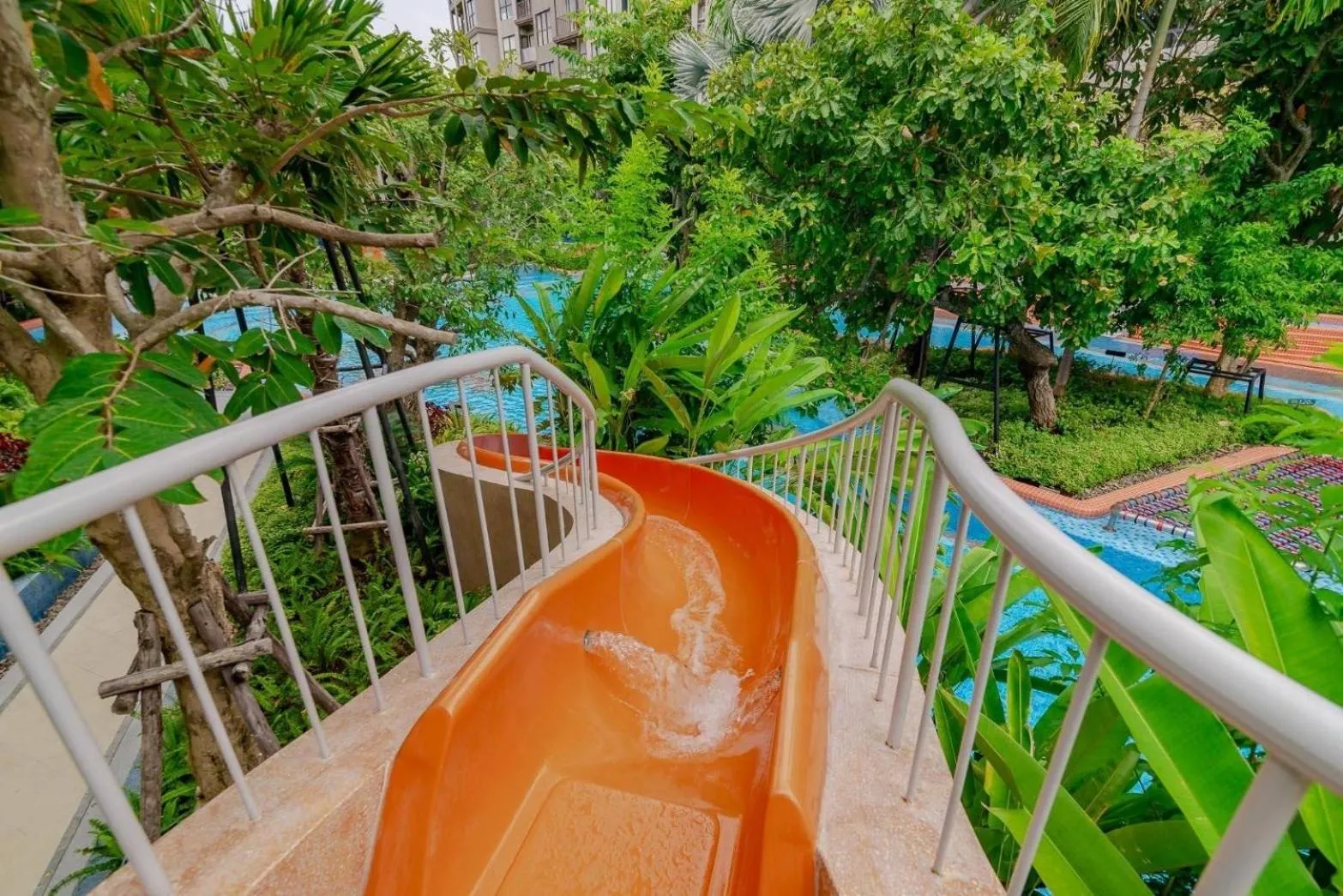 Cicada Huahin Pool Access by PP ห้องสวยติดสระ