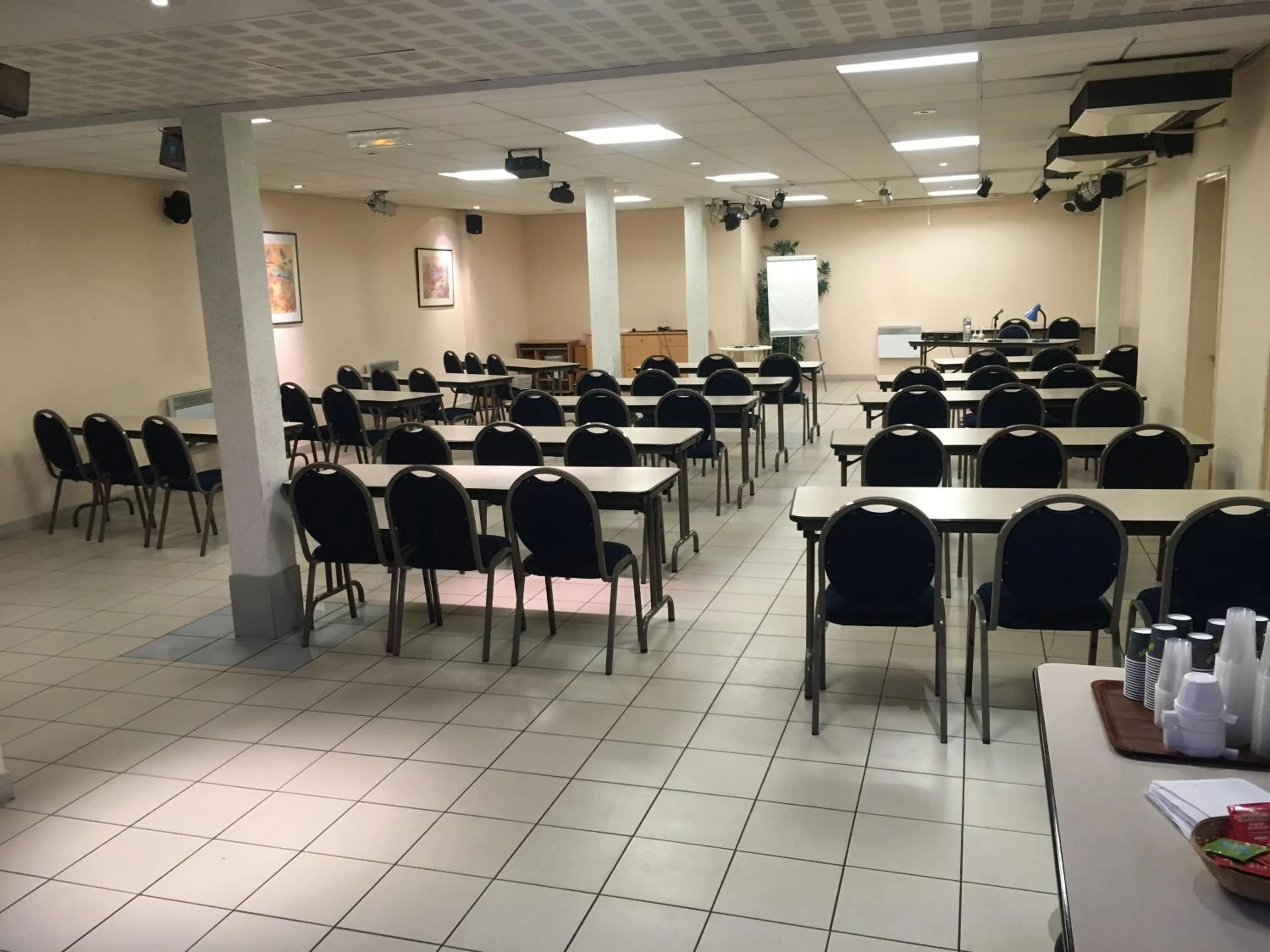 Business facilities in Hotel & Restaurant Heliotel