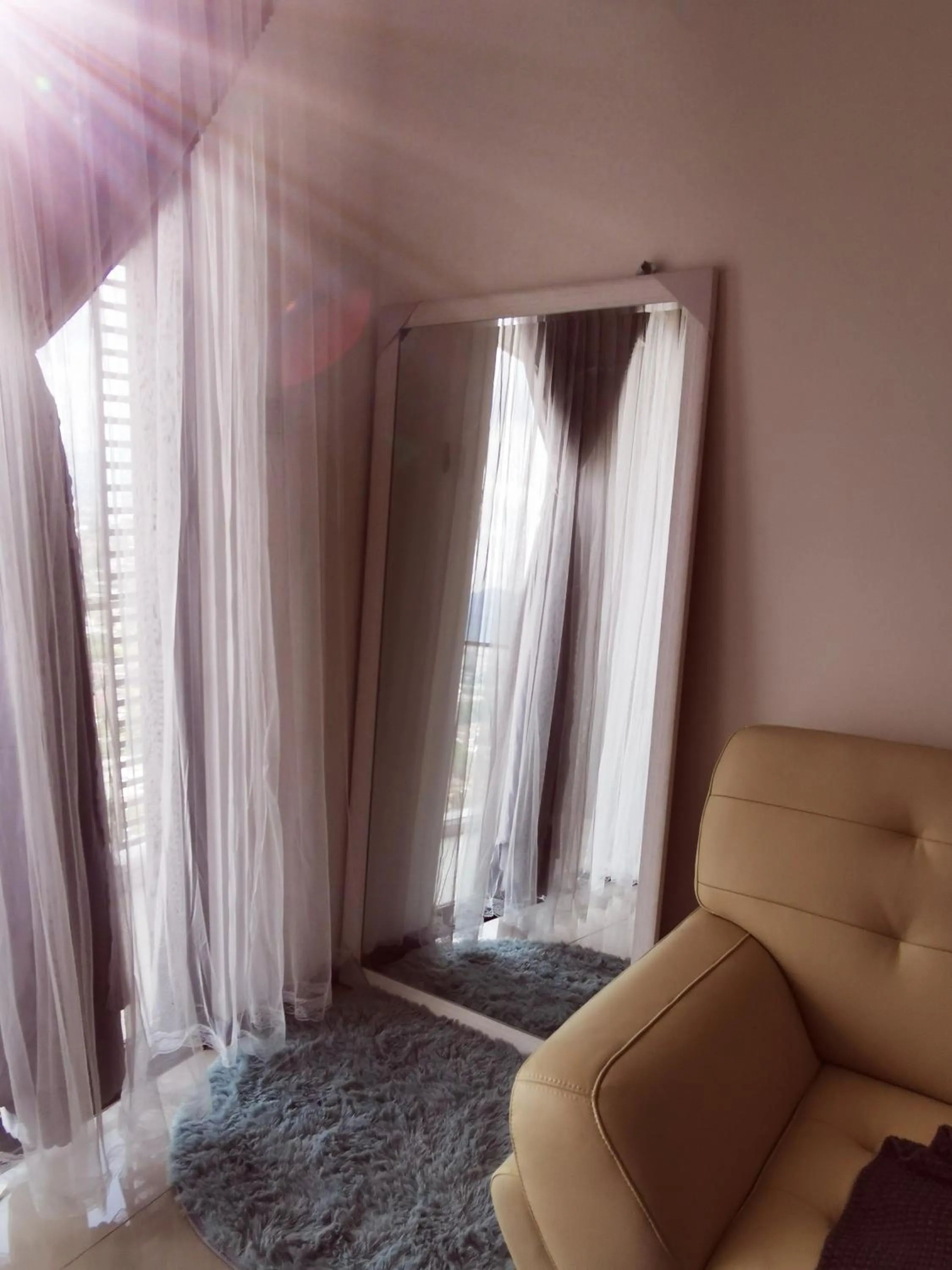 Communal lounge/ TV room in Aishiteru Homestay