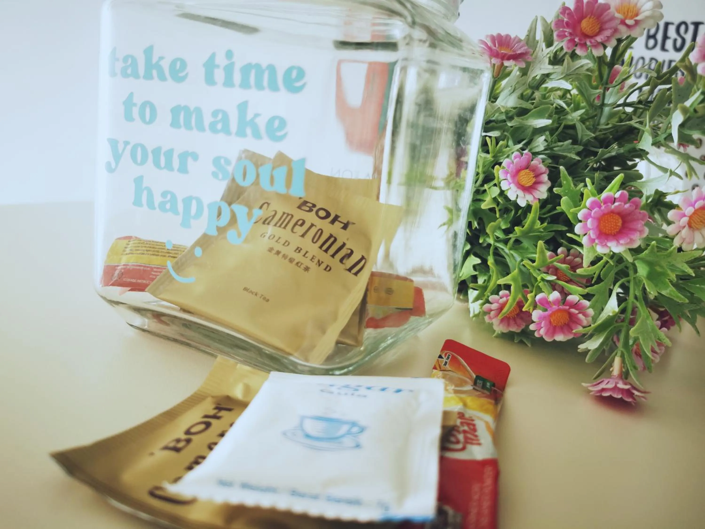 Coffee/tea facilities in Aishiteru Homestay