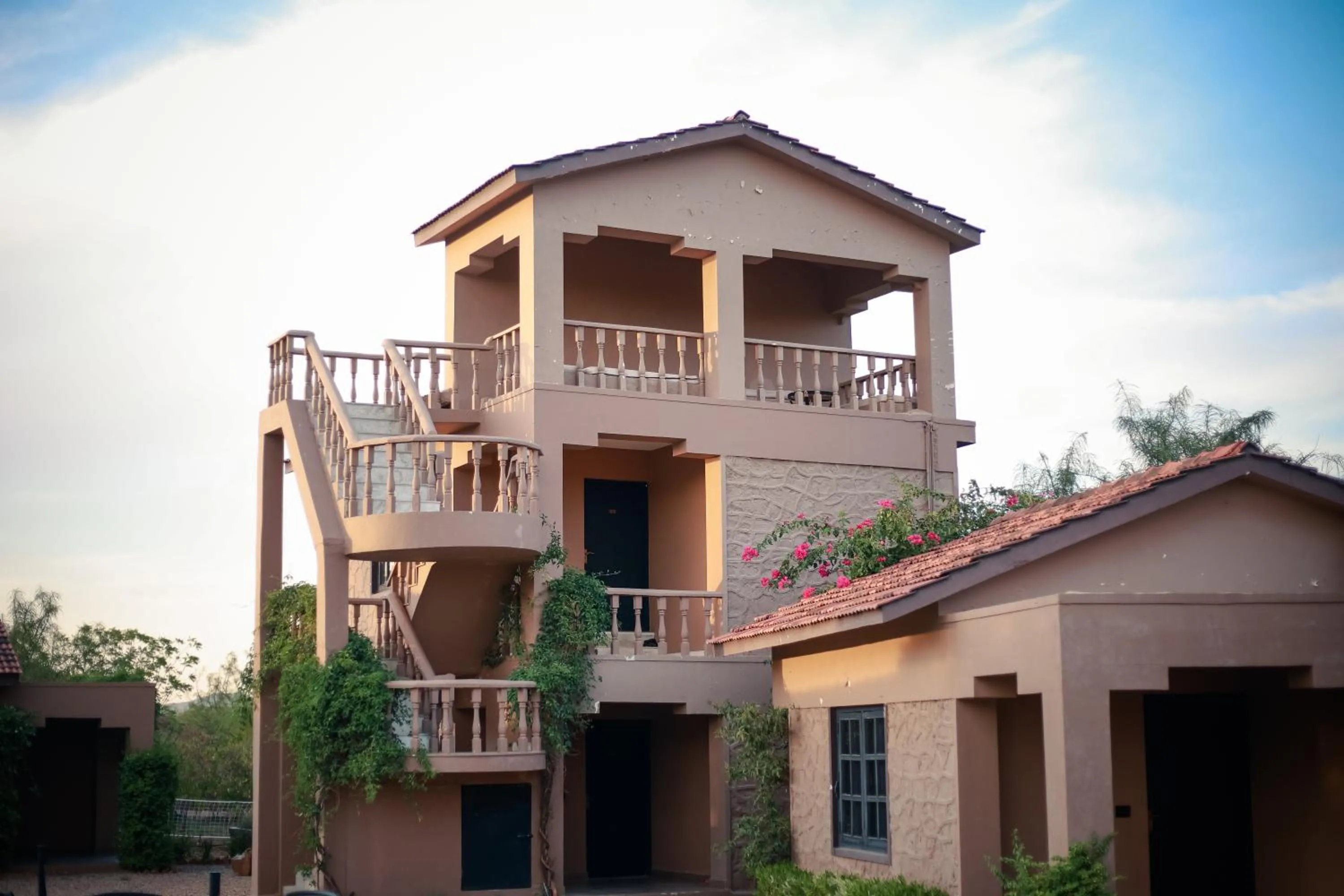 Clarks Safari Pushkar