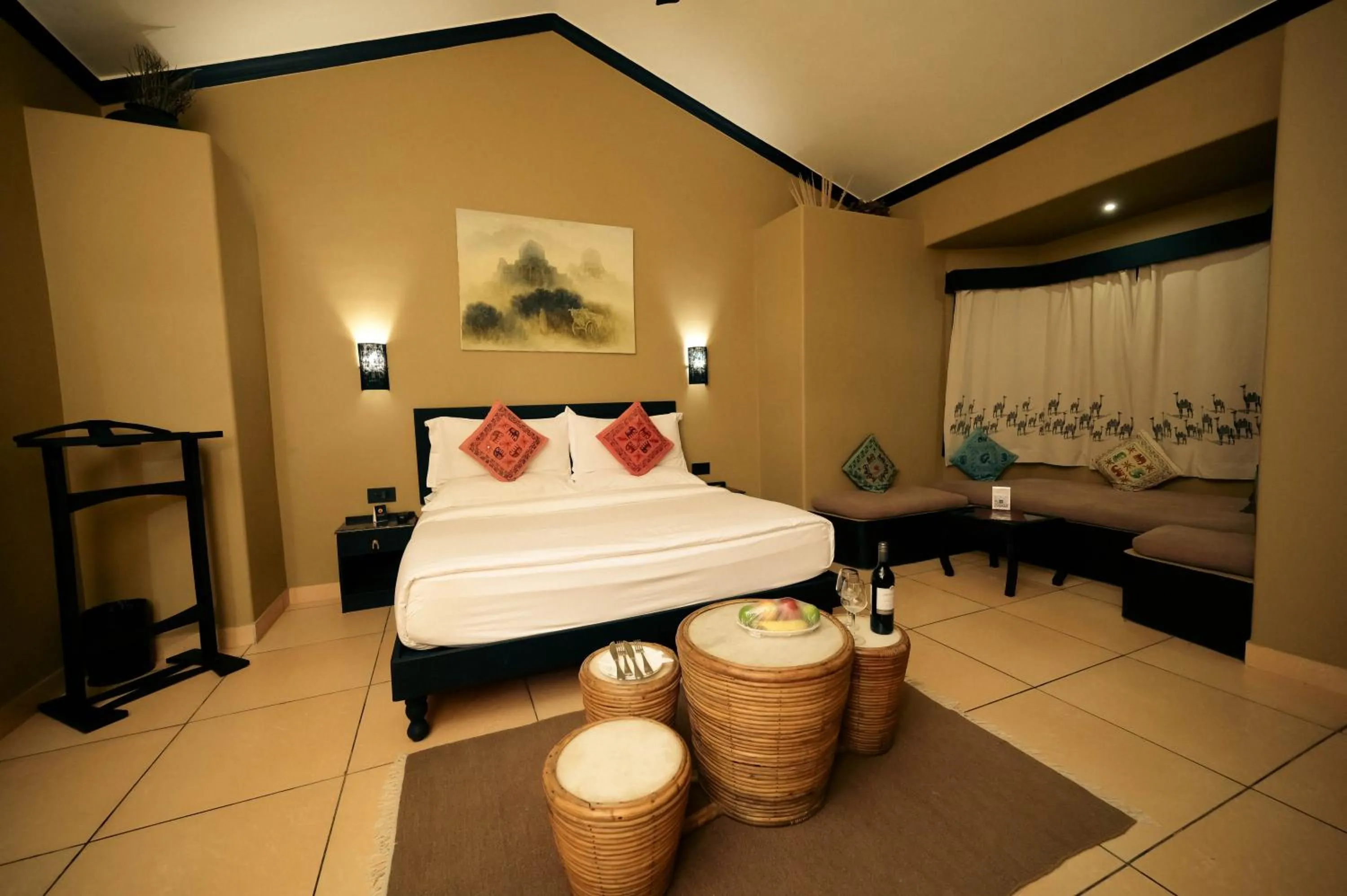 Photo of the whole room, Bed in Clarks Safari Pushkar