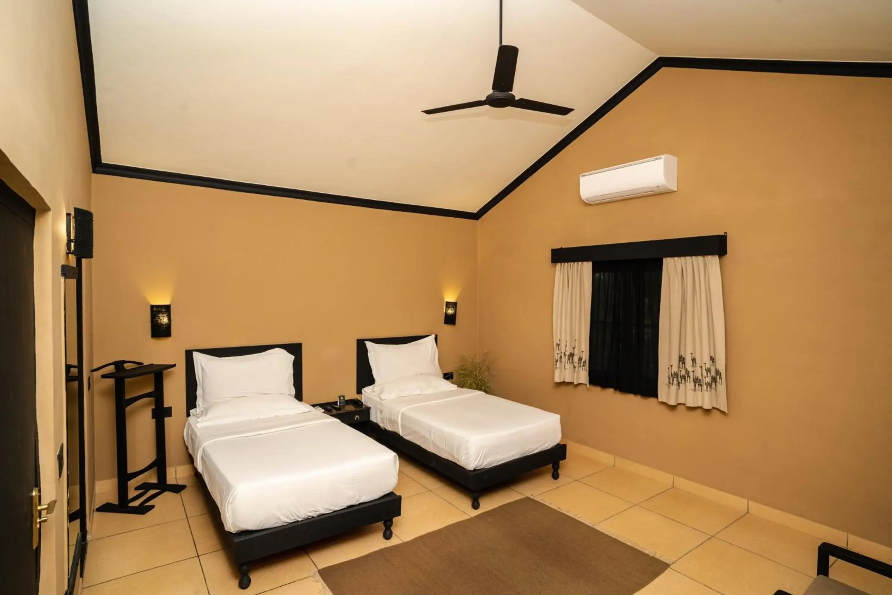 Deluxe Twin Room in Clarks Safari Pushkar Deluxe Twin Room in Clarks Safari Pushkar