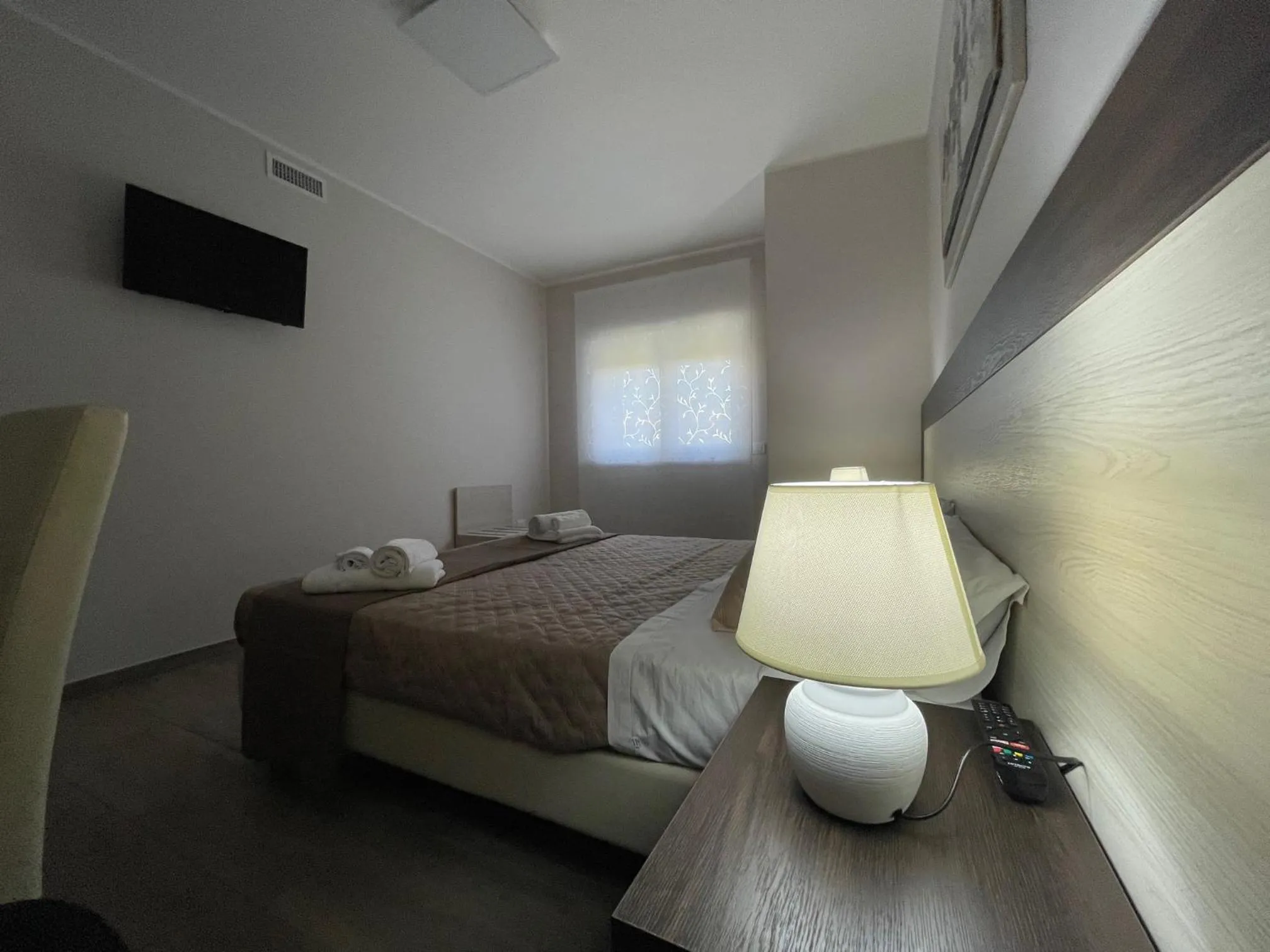 Bedroom, Bed in Mini B&B - Enrico Fermi