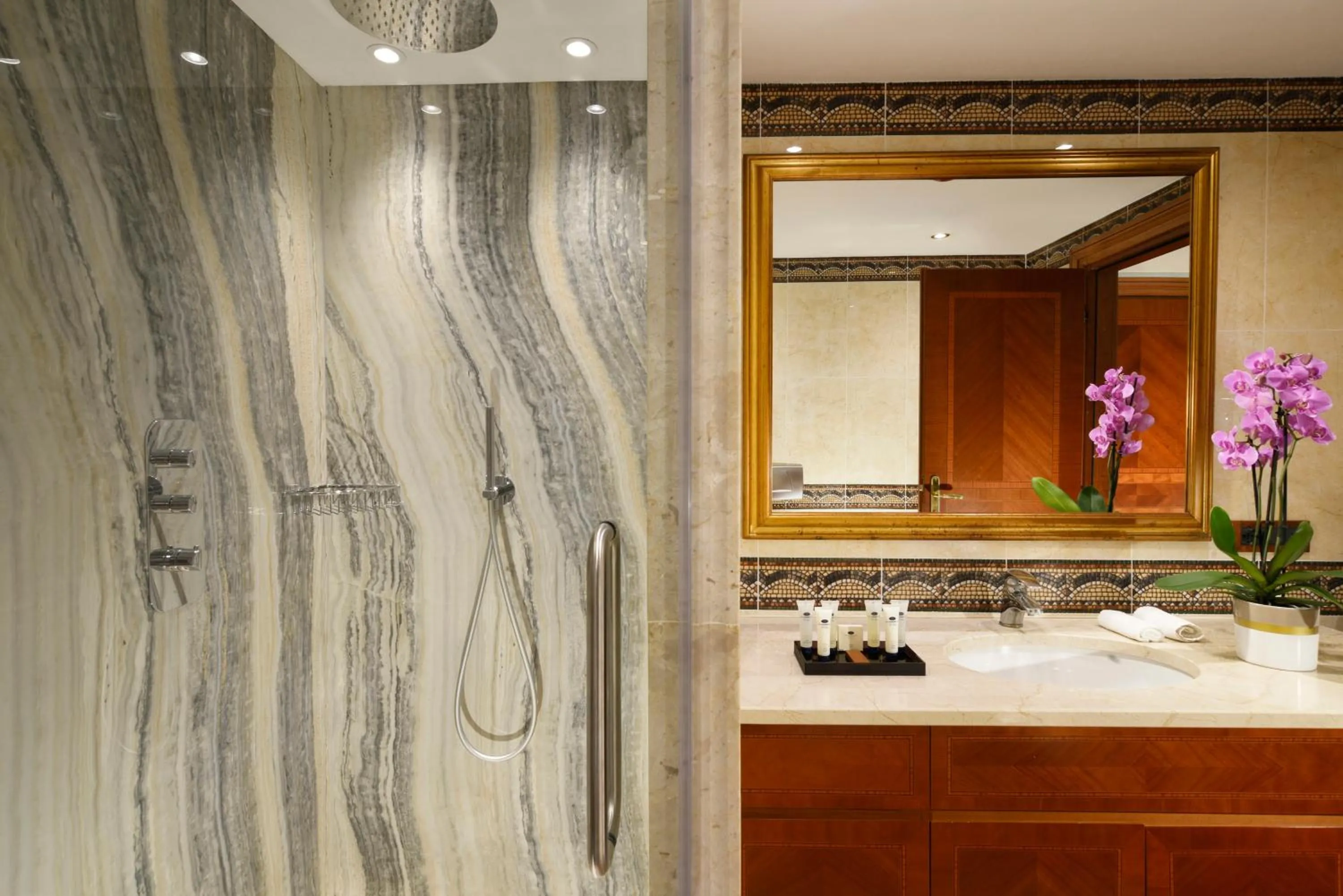 Bathroom in Swiss Diamond Hotel & Spa