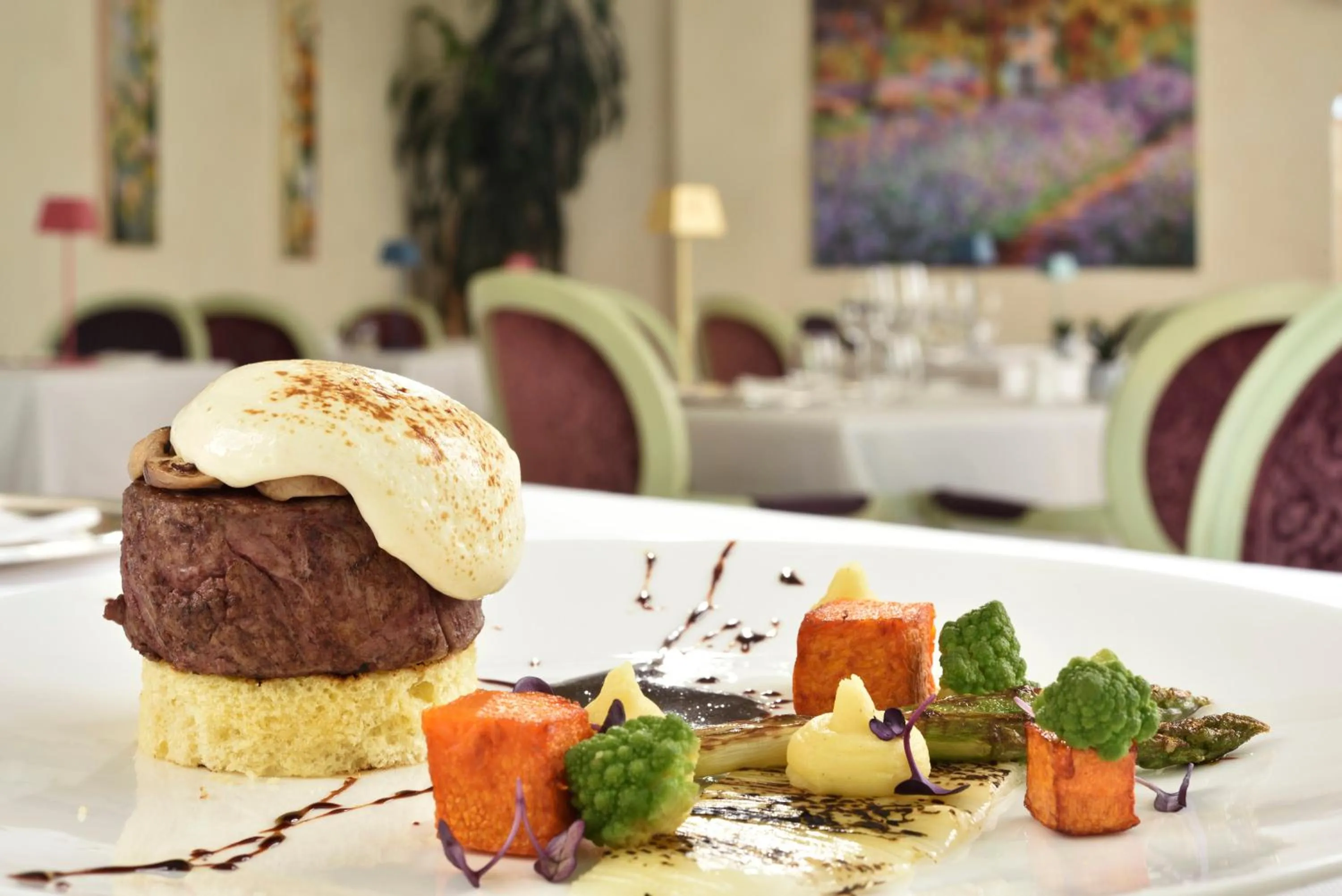 Restaurant/places to eat in Swiss Diamond Hotel & Spa