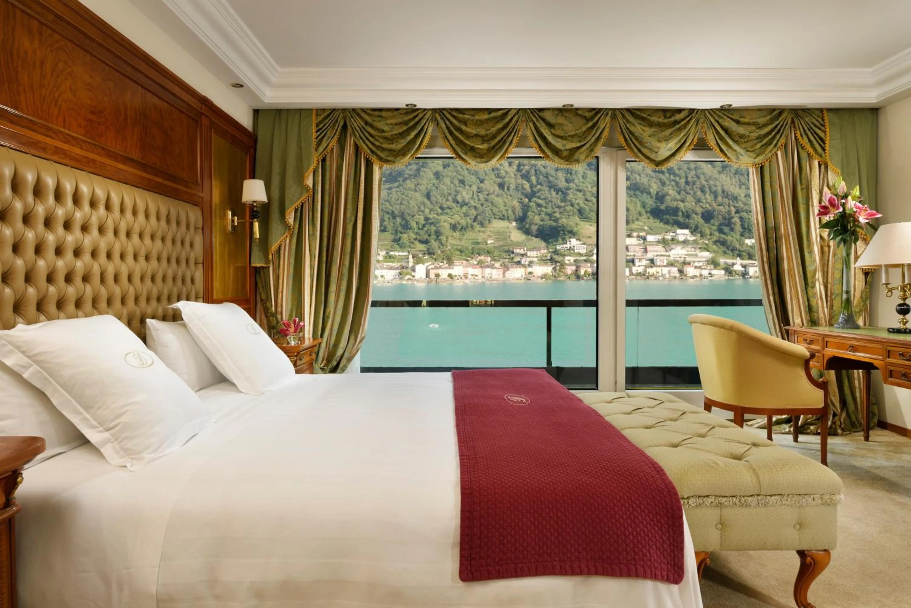 Bed in Swiss Diamond Hotel & Spa