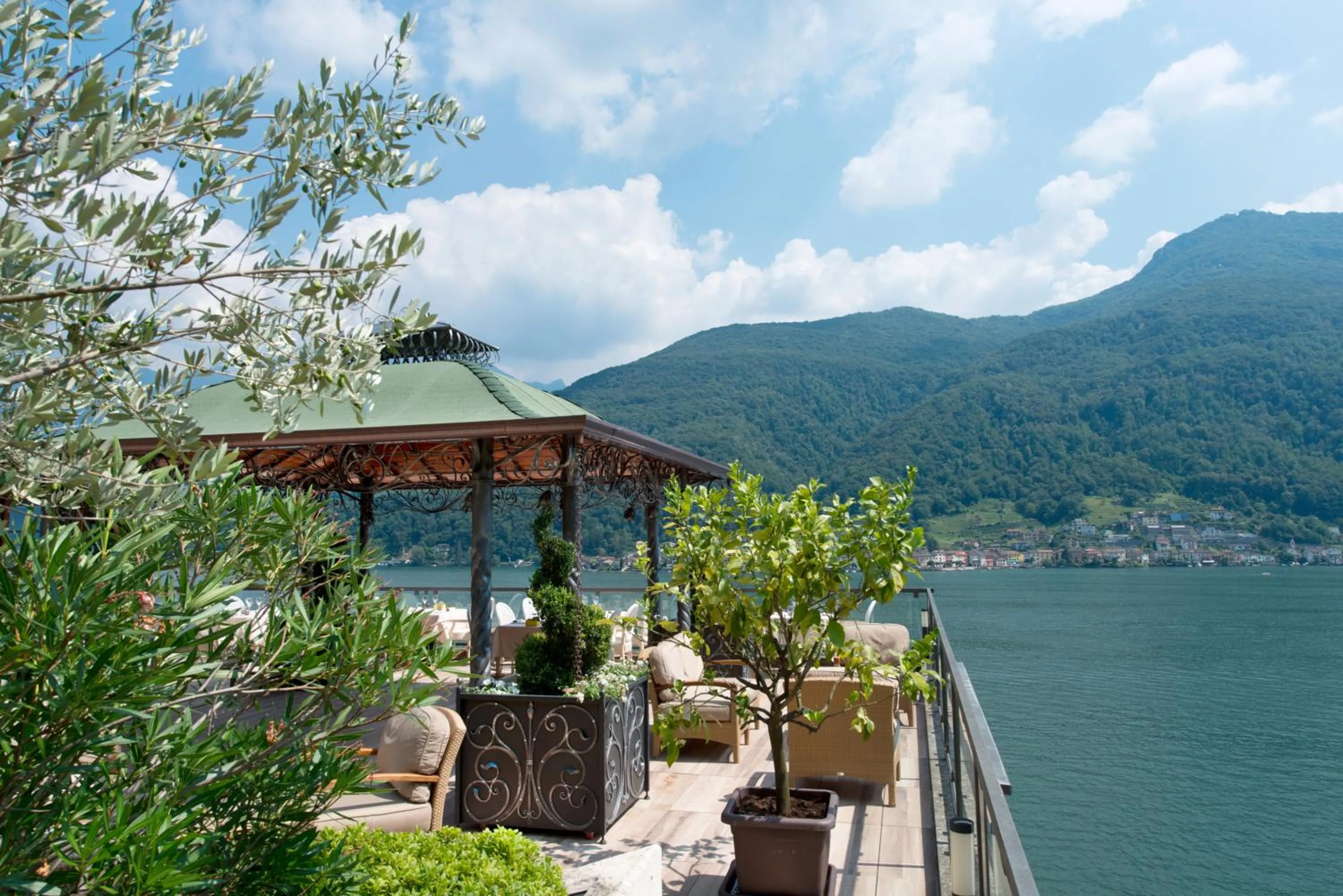 Patio in Swiss Diamond Hotel & Spa