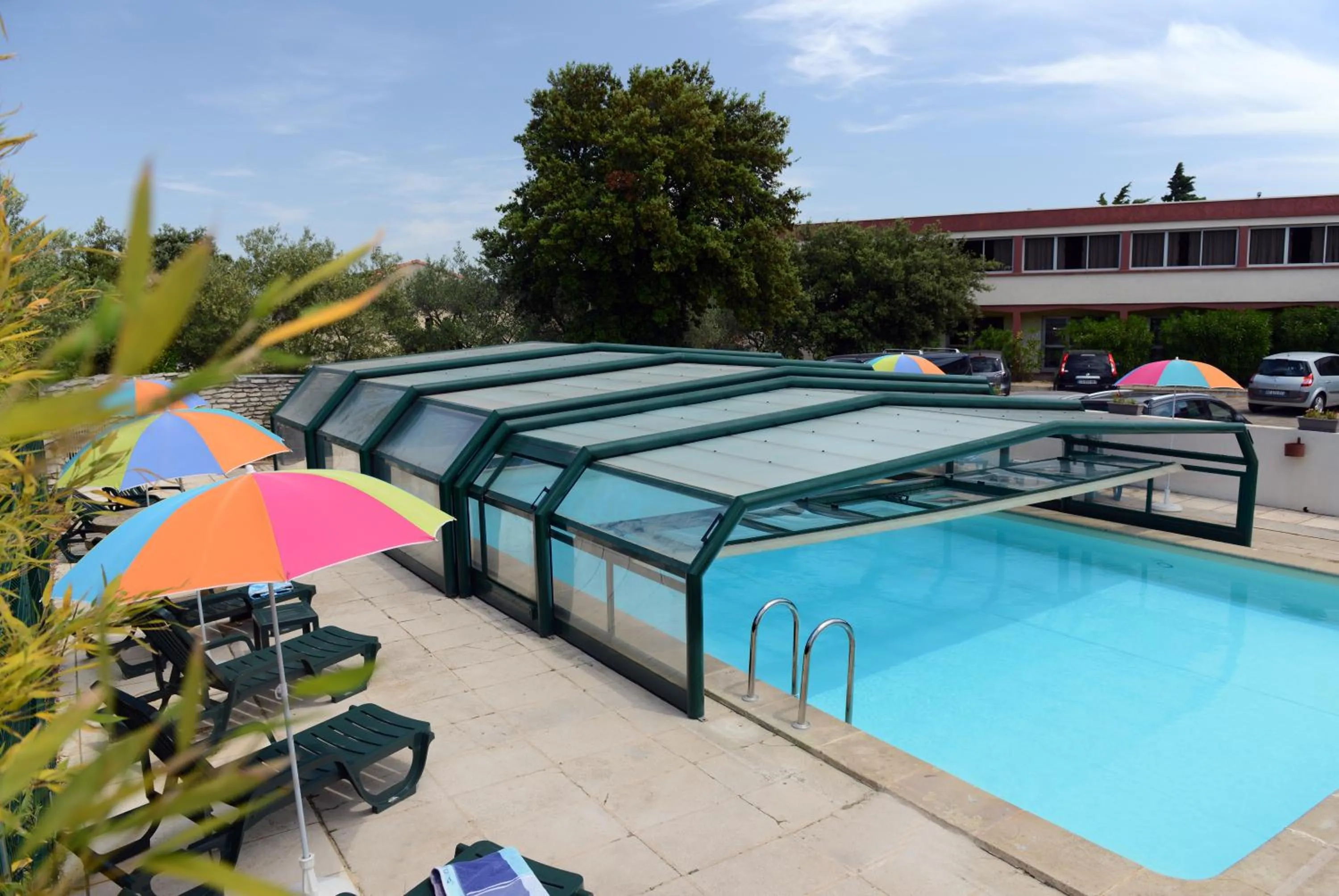 Swimming pool in Hotel Le Lagon