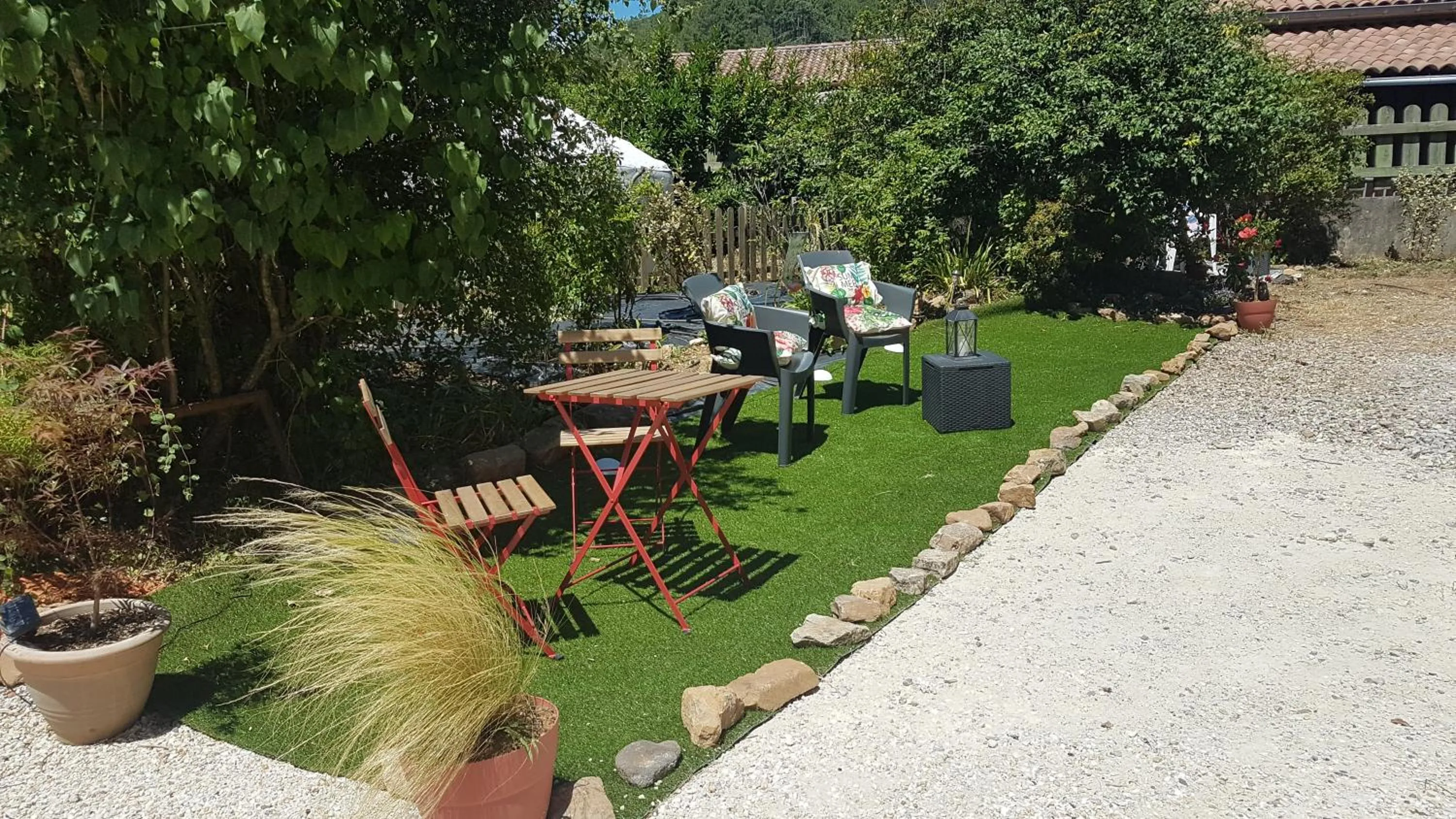 Garden in Le Clos du Cèdre