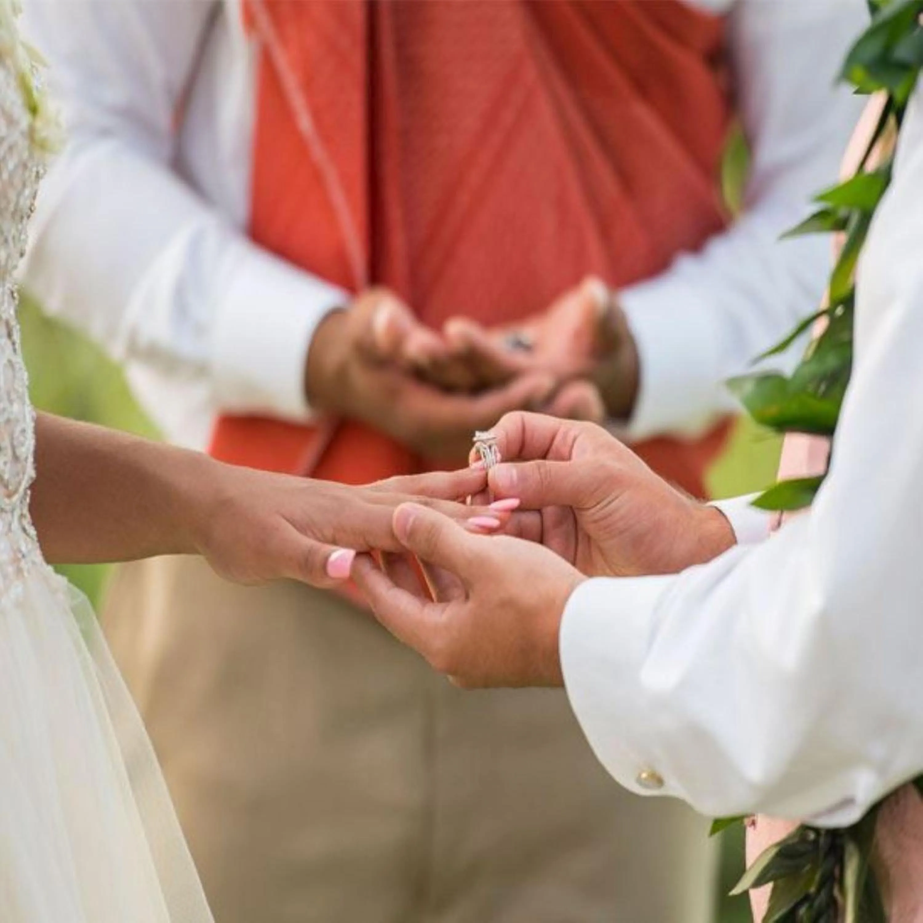 wedding in Royal Lahaina Resort & Bungalows