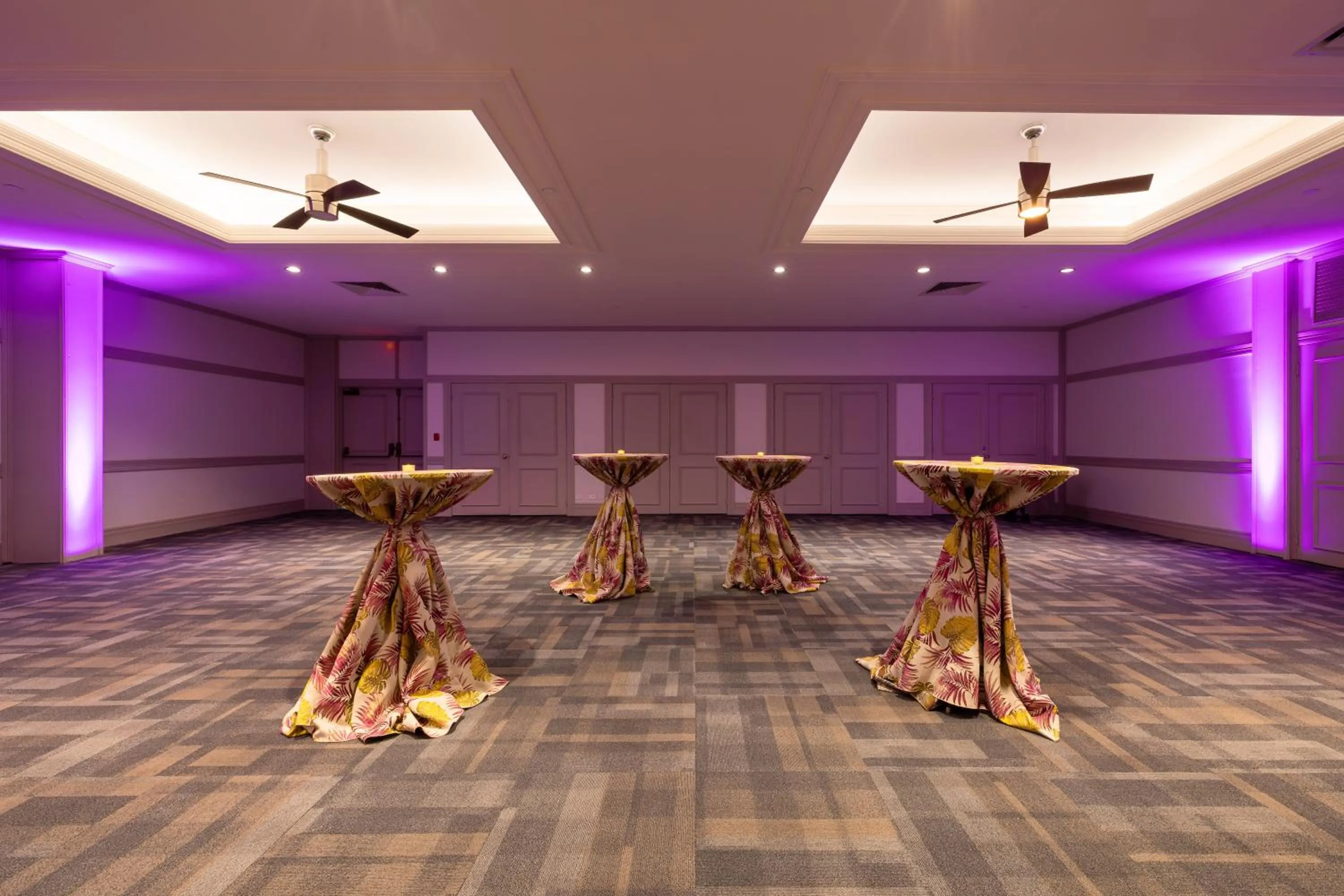 Meeting/conference room in Royal Lahaina Resort & Bungalows