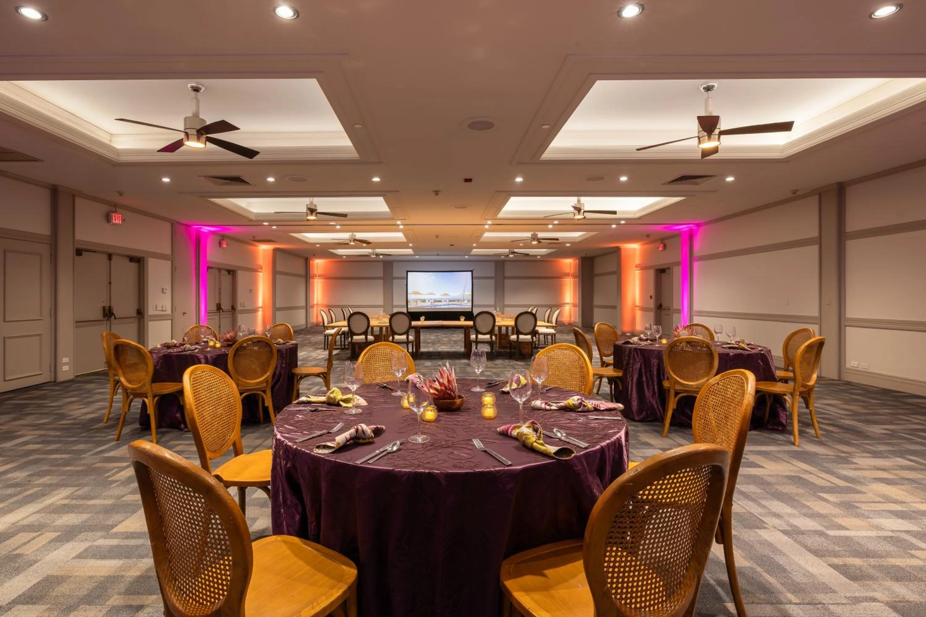 Meeting/conference room in Royal Lahaina Resort & Bungalows