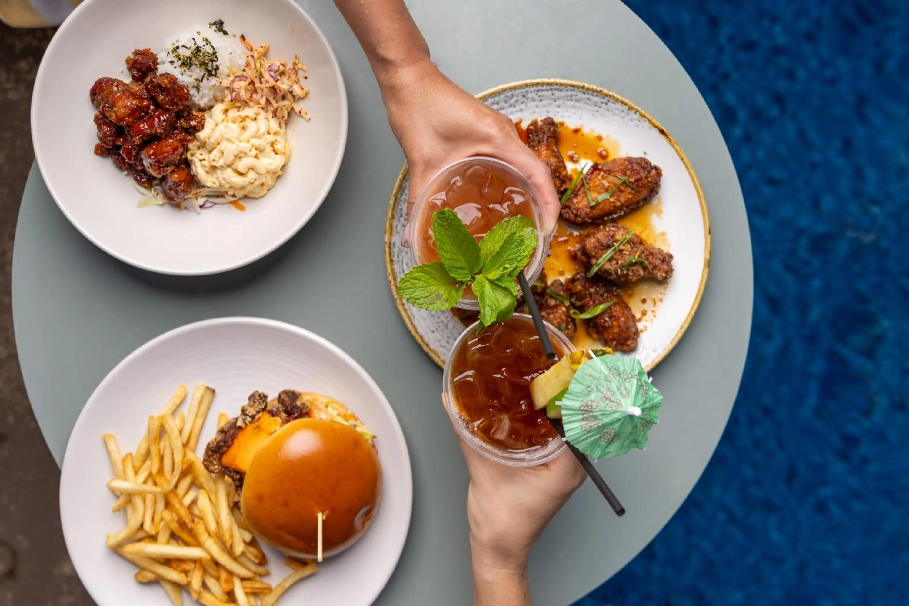 Restaurant/places to eat in Royal Lahaina Resort & Bungalows