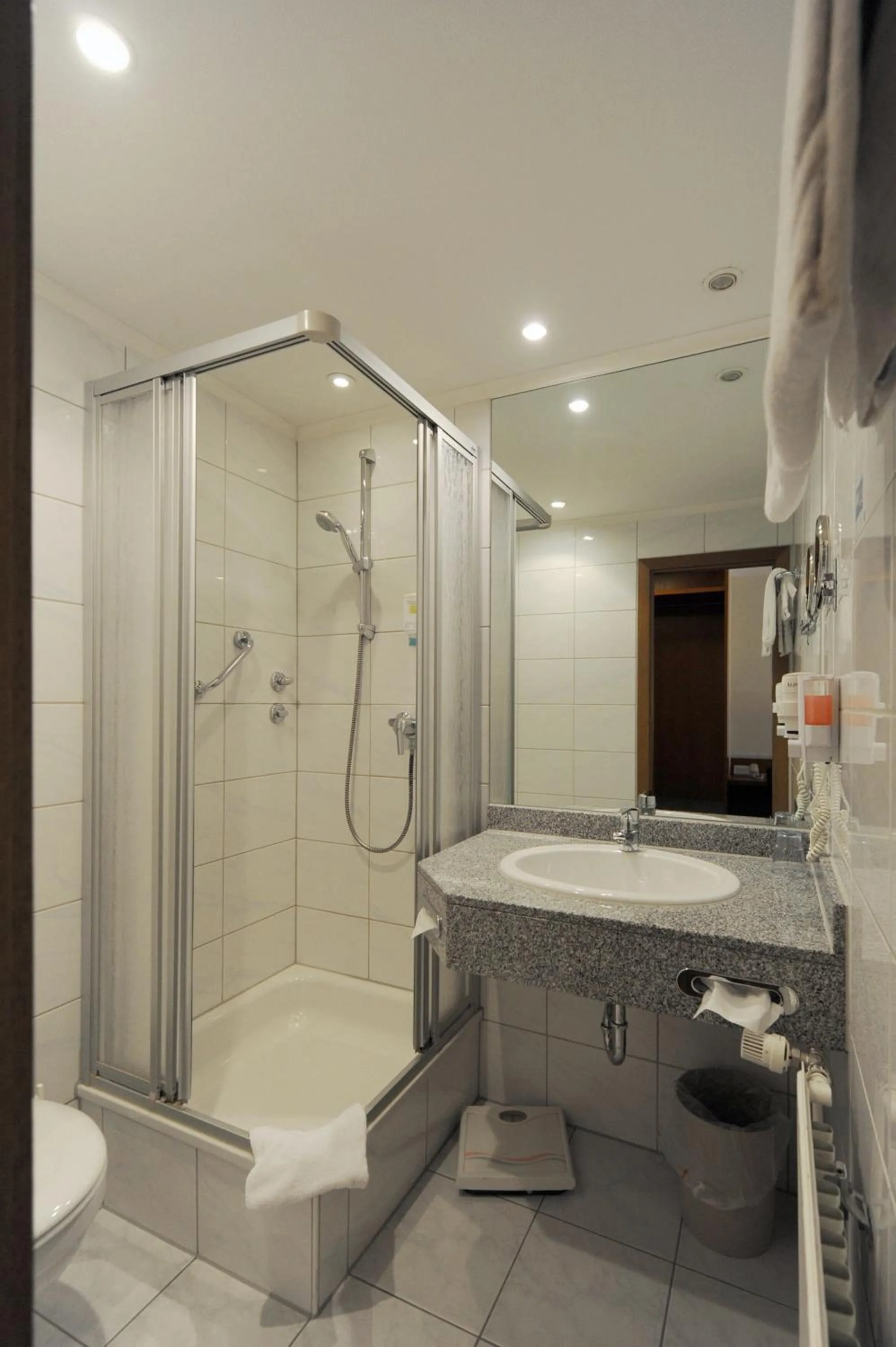 Bathroom in Bellevue Hotel