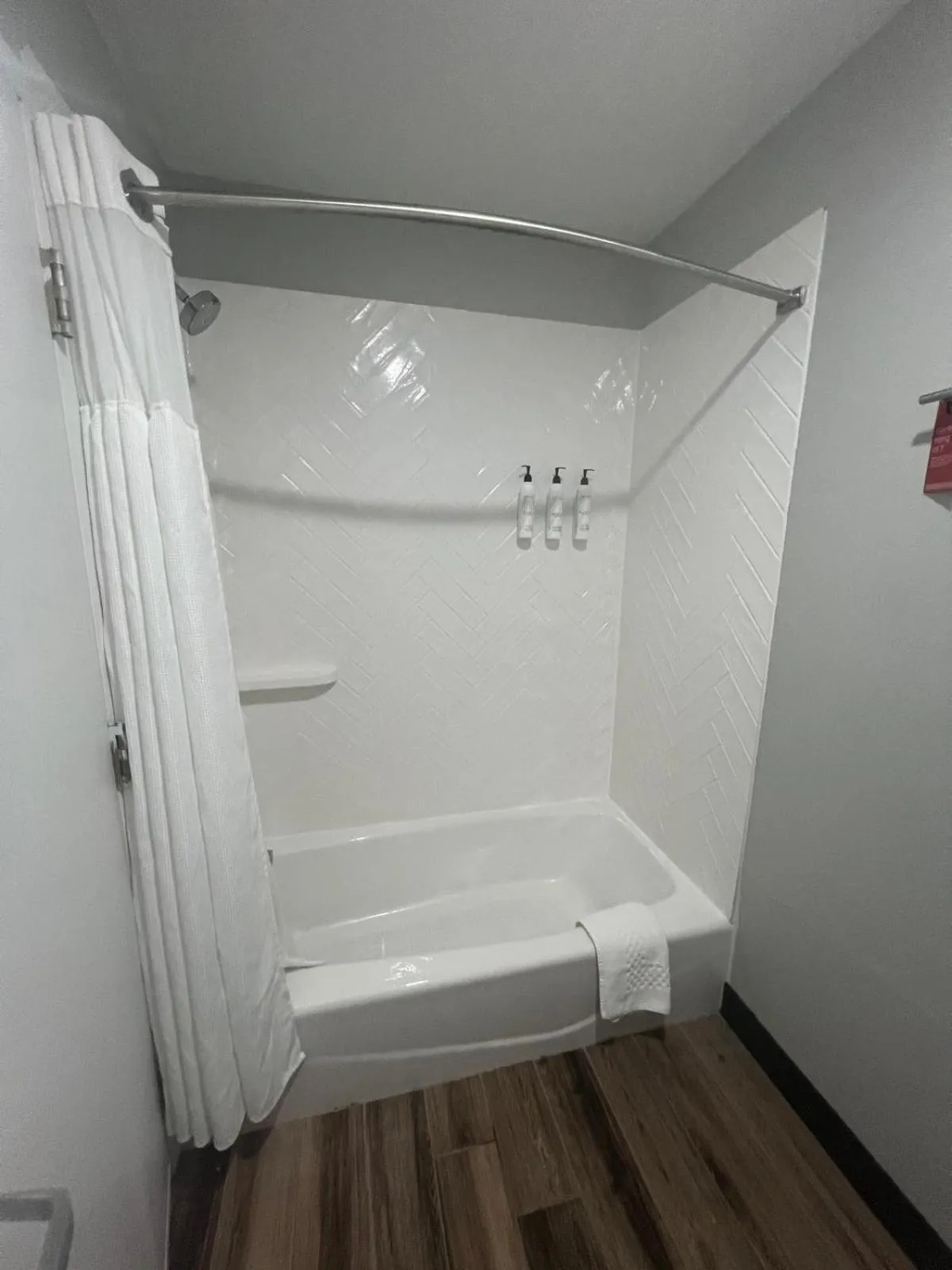 Bath in TownePlace Suites Detroit Warren