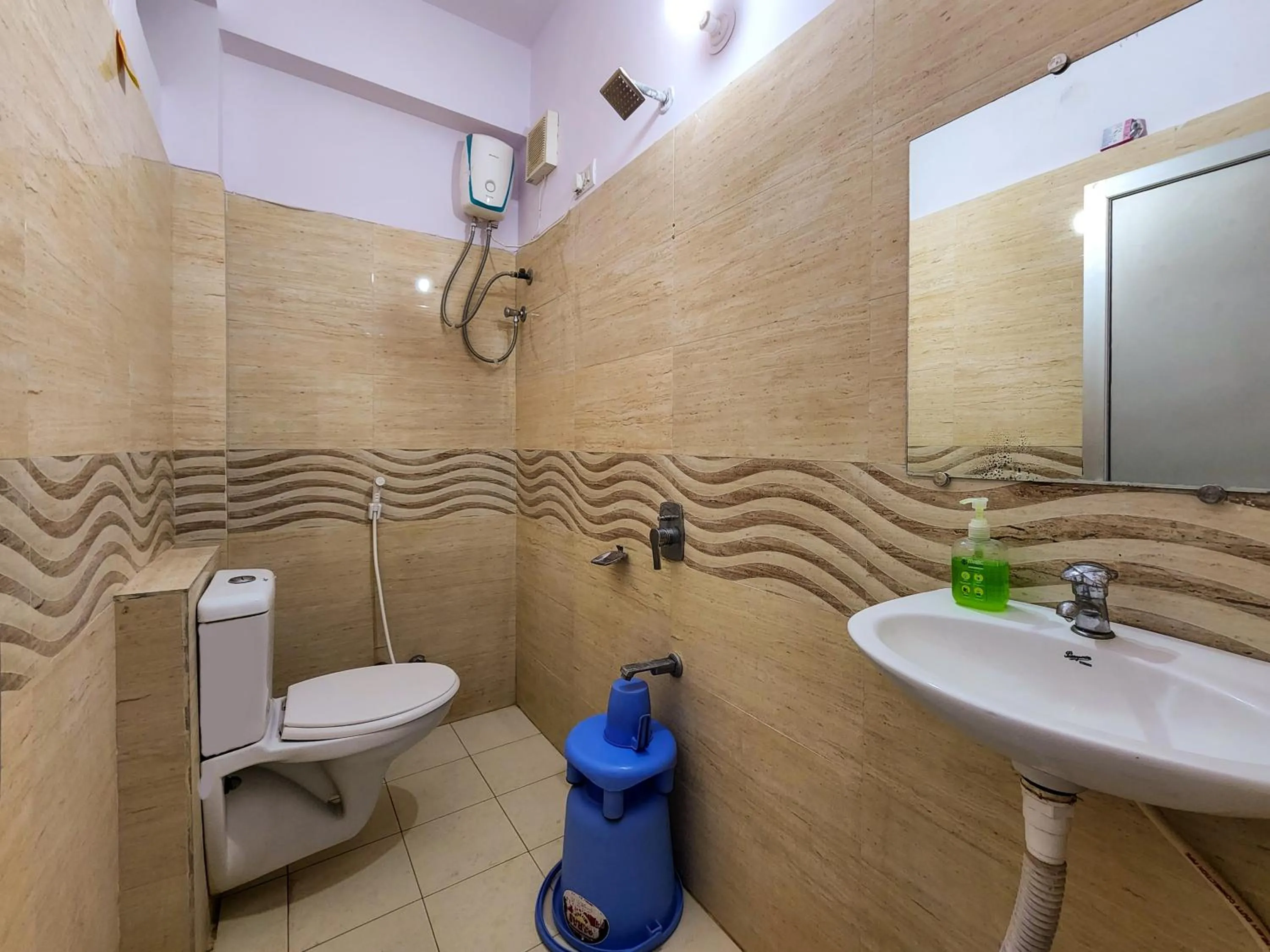 Bathroom in Shivani Inn Hotel & Banquet