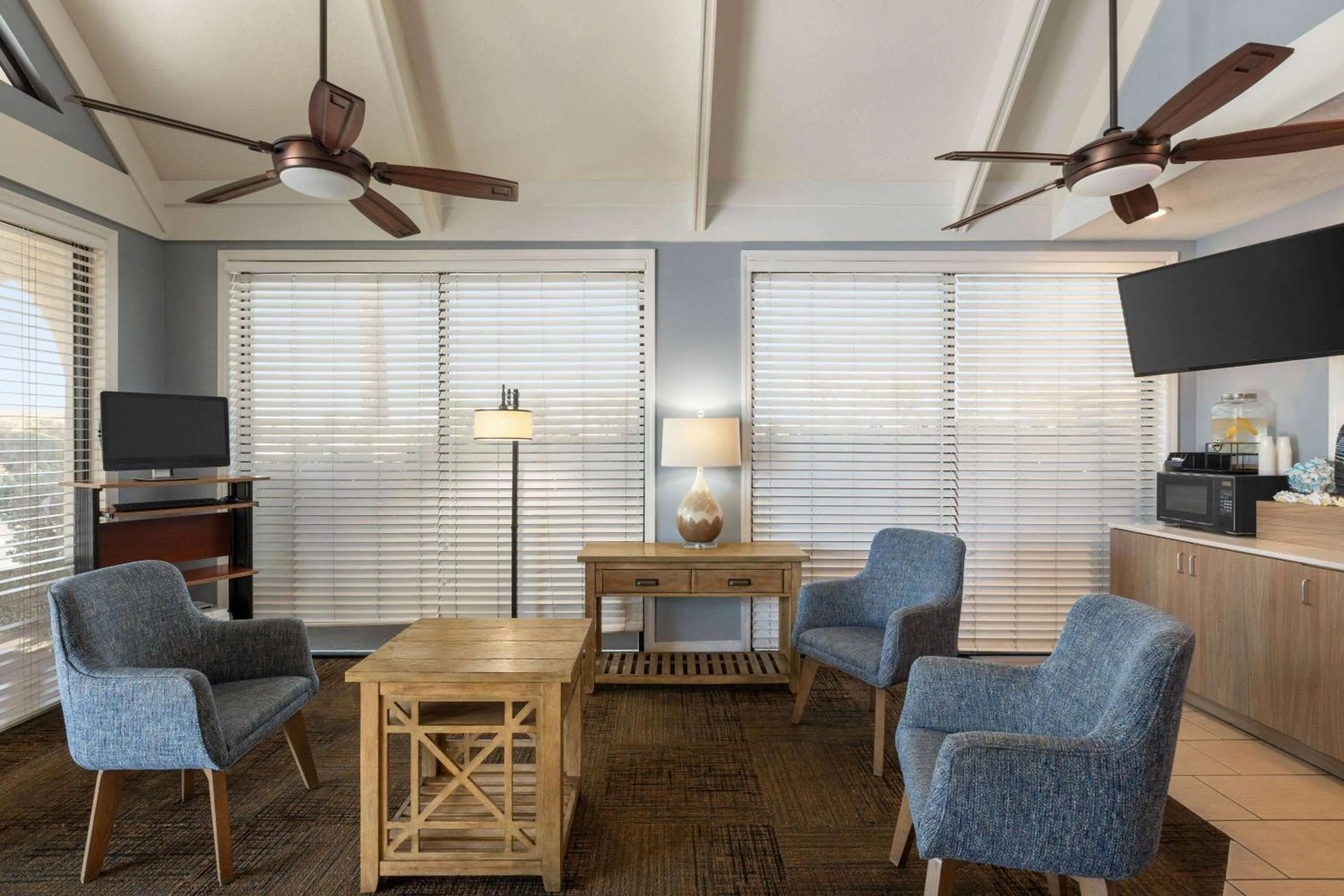 Lobby or reception in Days Inn by Wyndham Cocoa Beach Port Canaveral