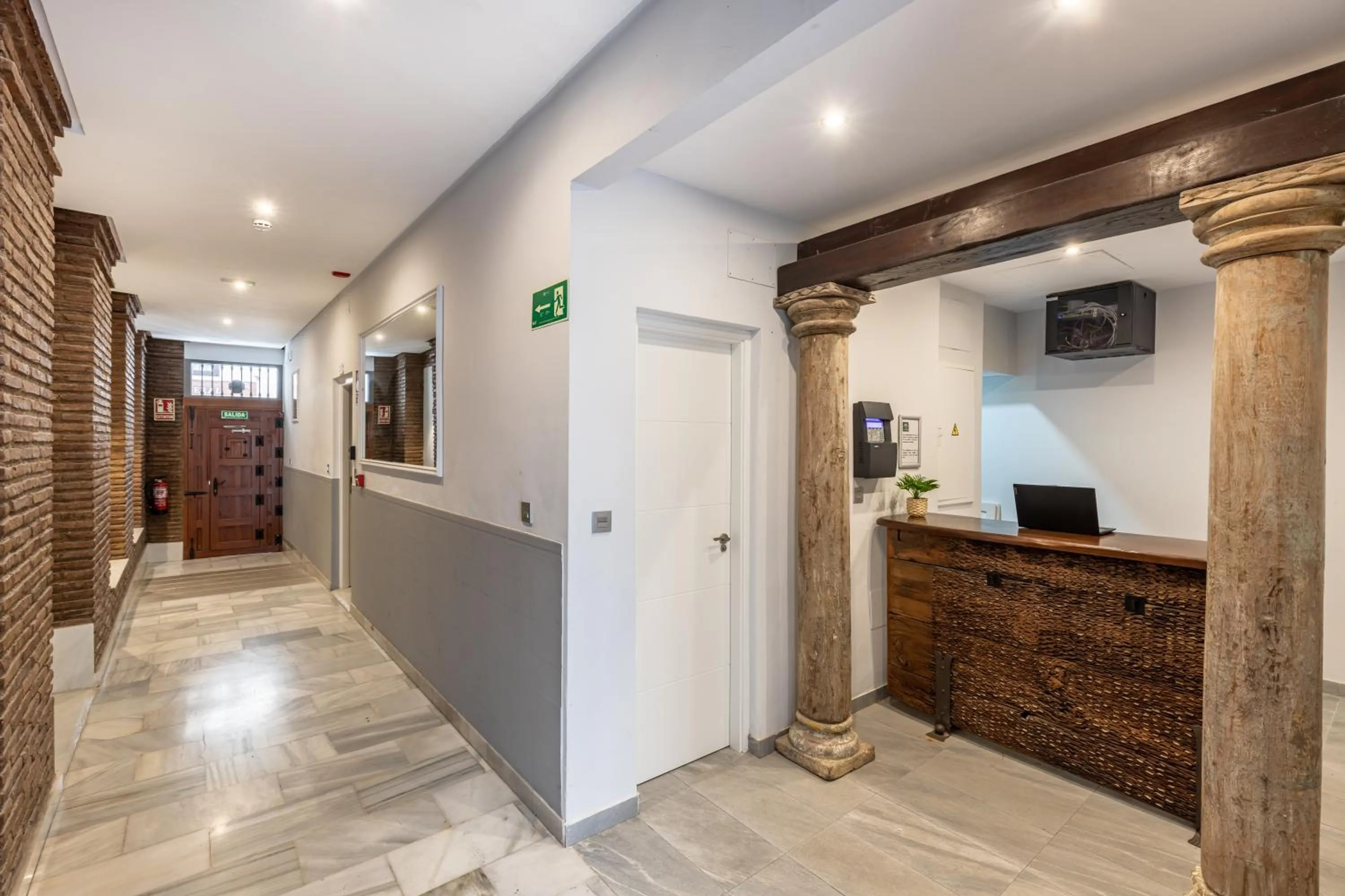 Facade/entrance in Apartamentos Realejo Granada Centro 3000