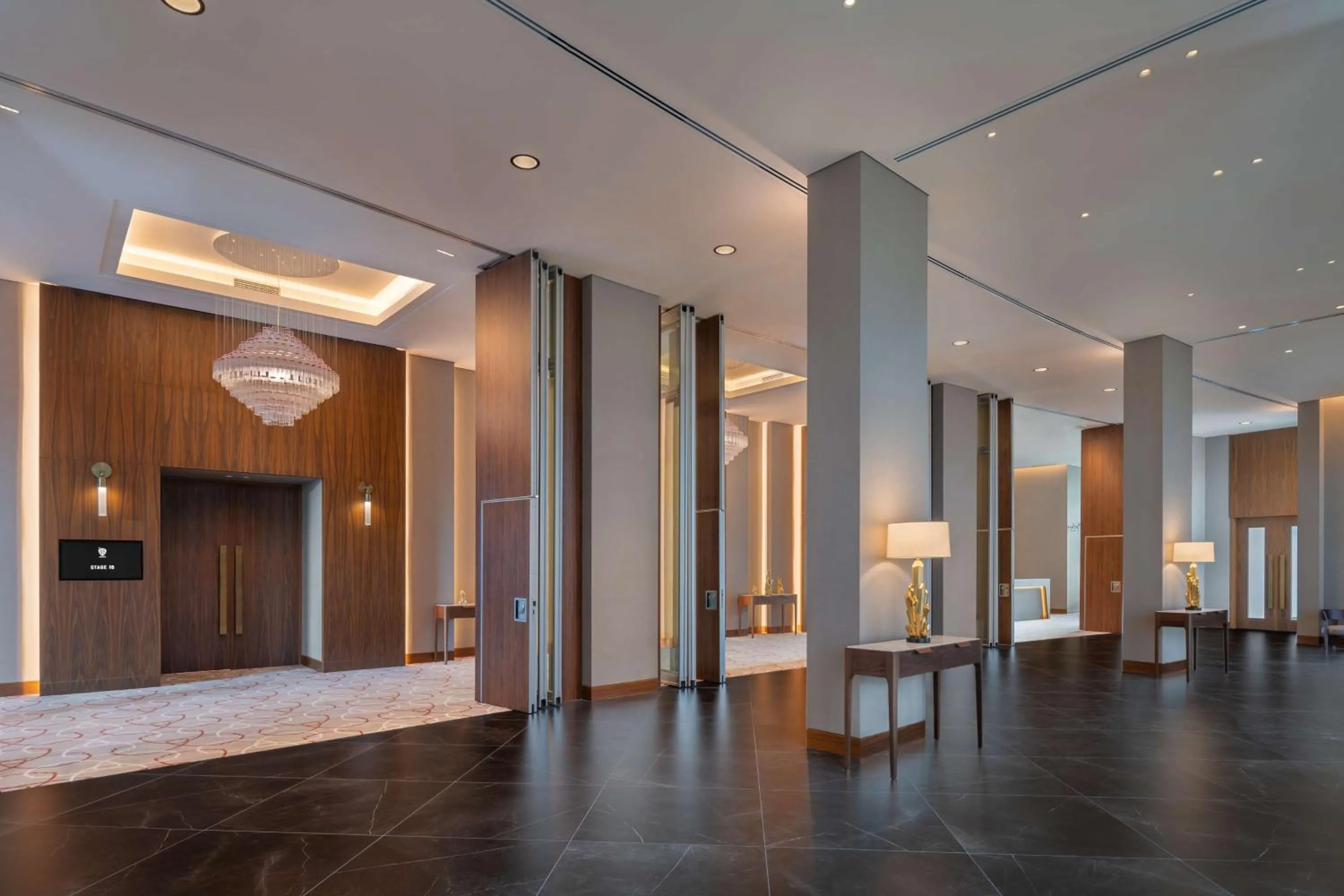 Meeting/conference room in The WB Abu Dhabi, Curio Collection By Hilton