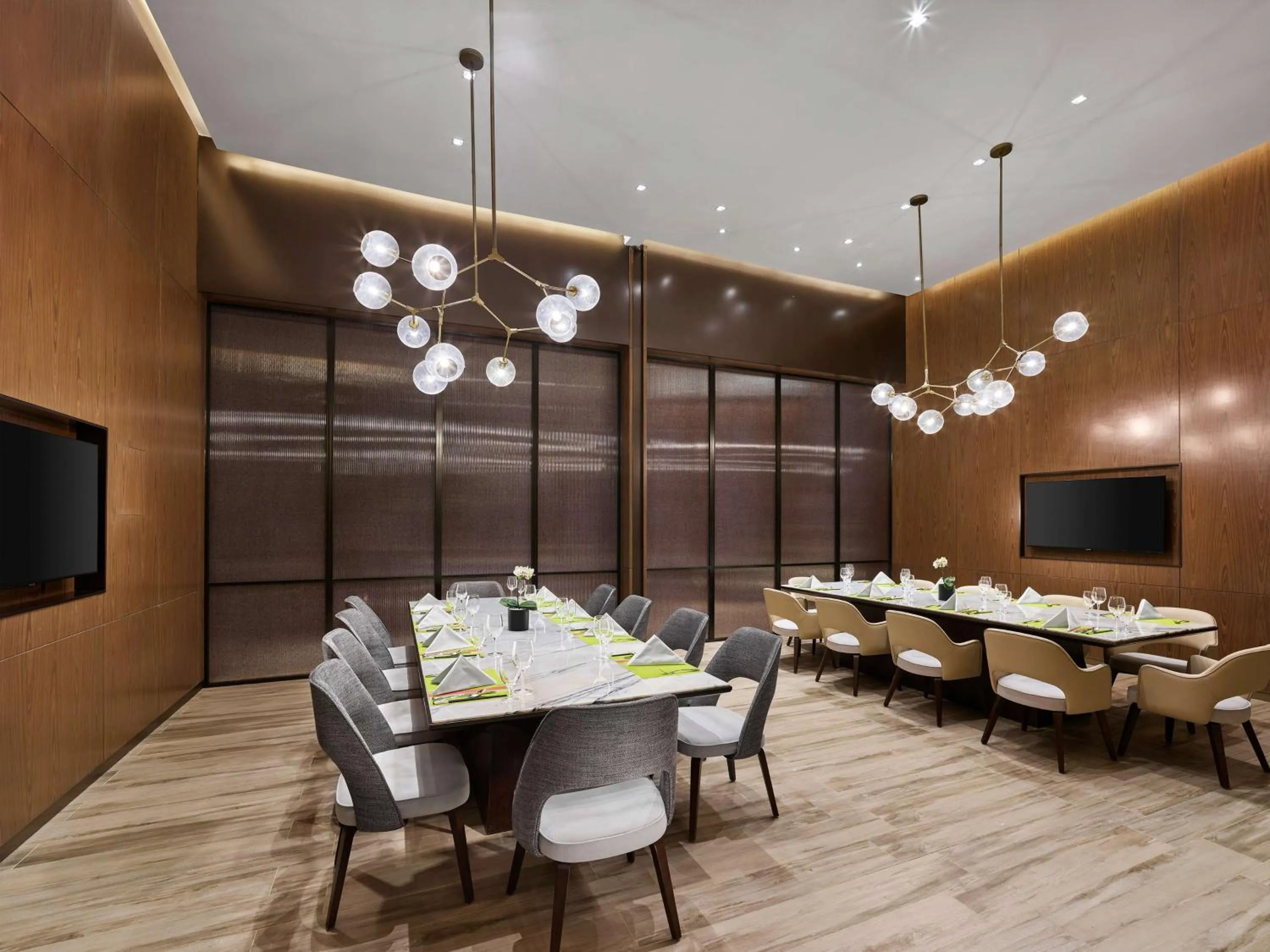 Restaurant/places to eat in Doubletree By Hilton Quzhou