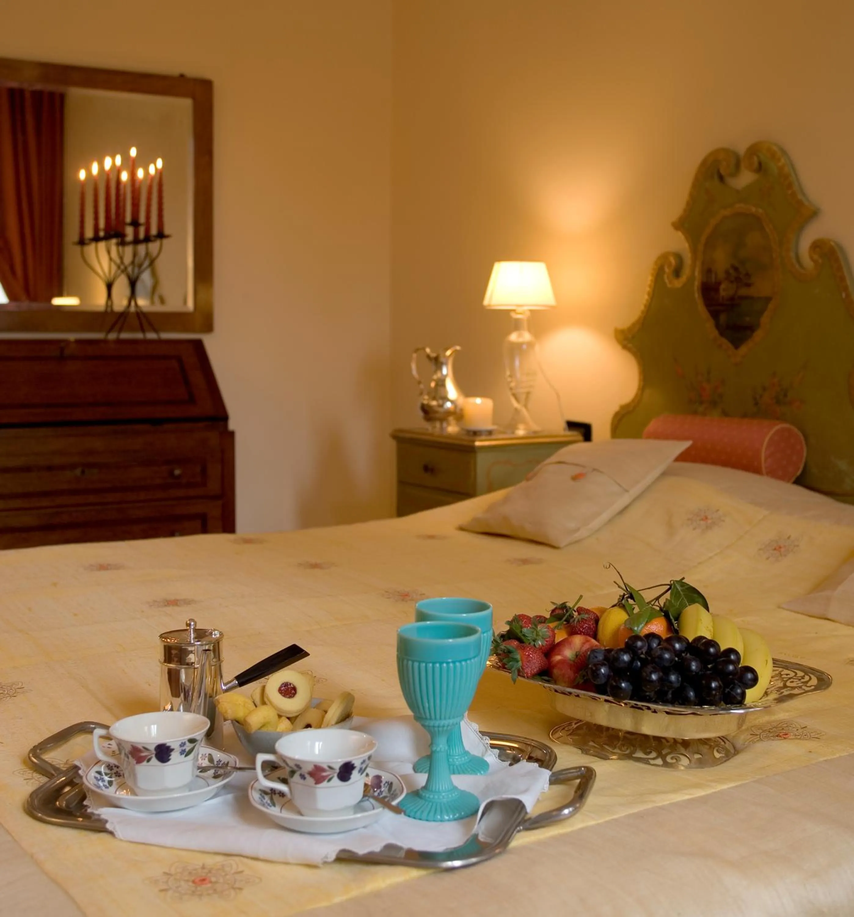 Decorative detail, Bed in La Villeggiatura