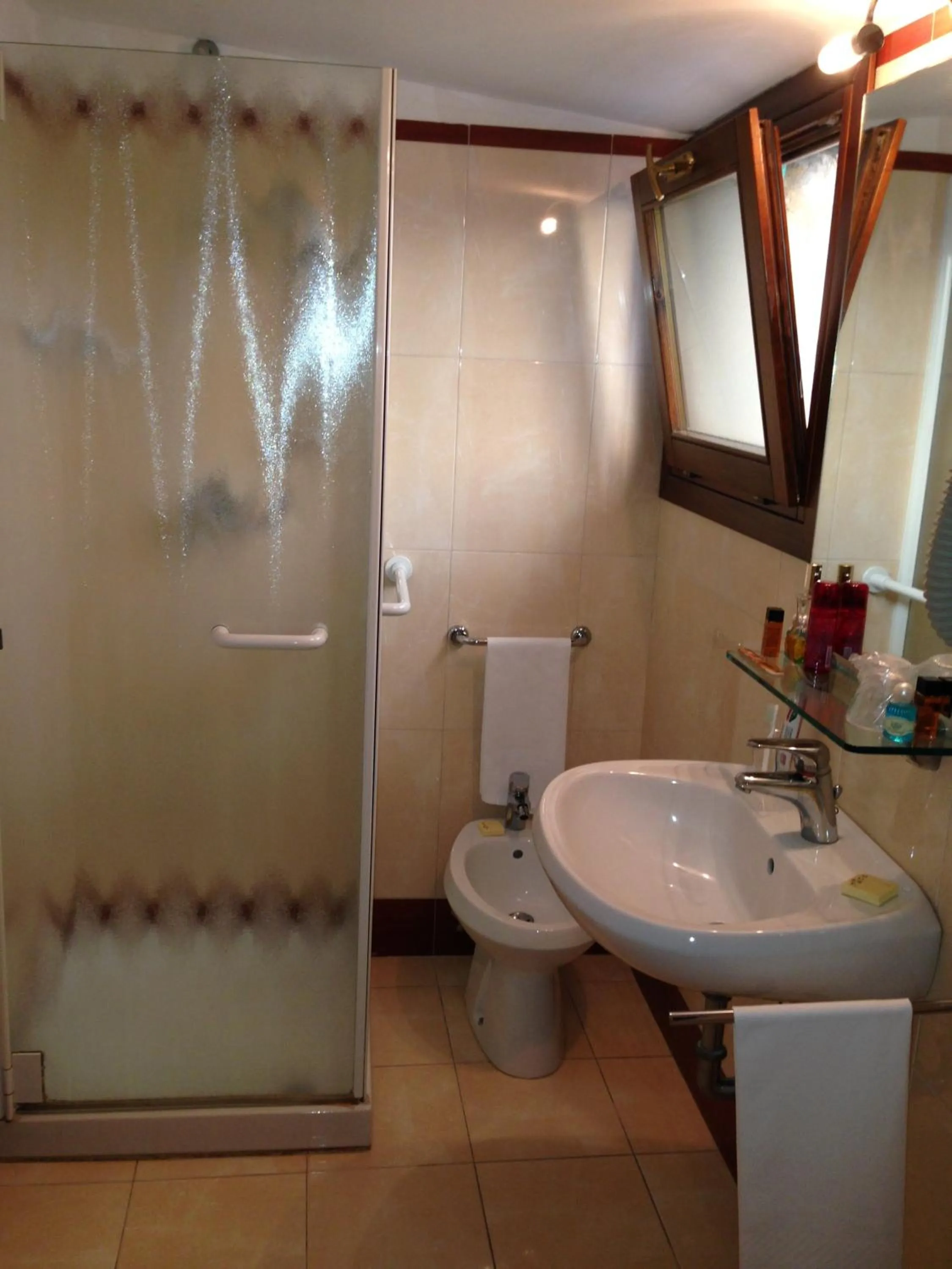 Bathroom in Hotel Adriatico