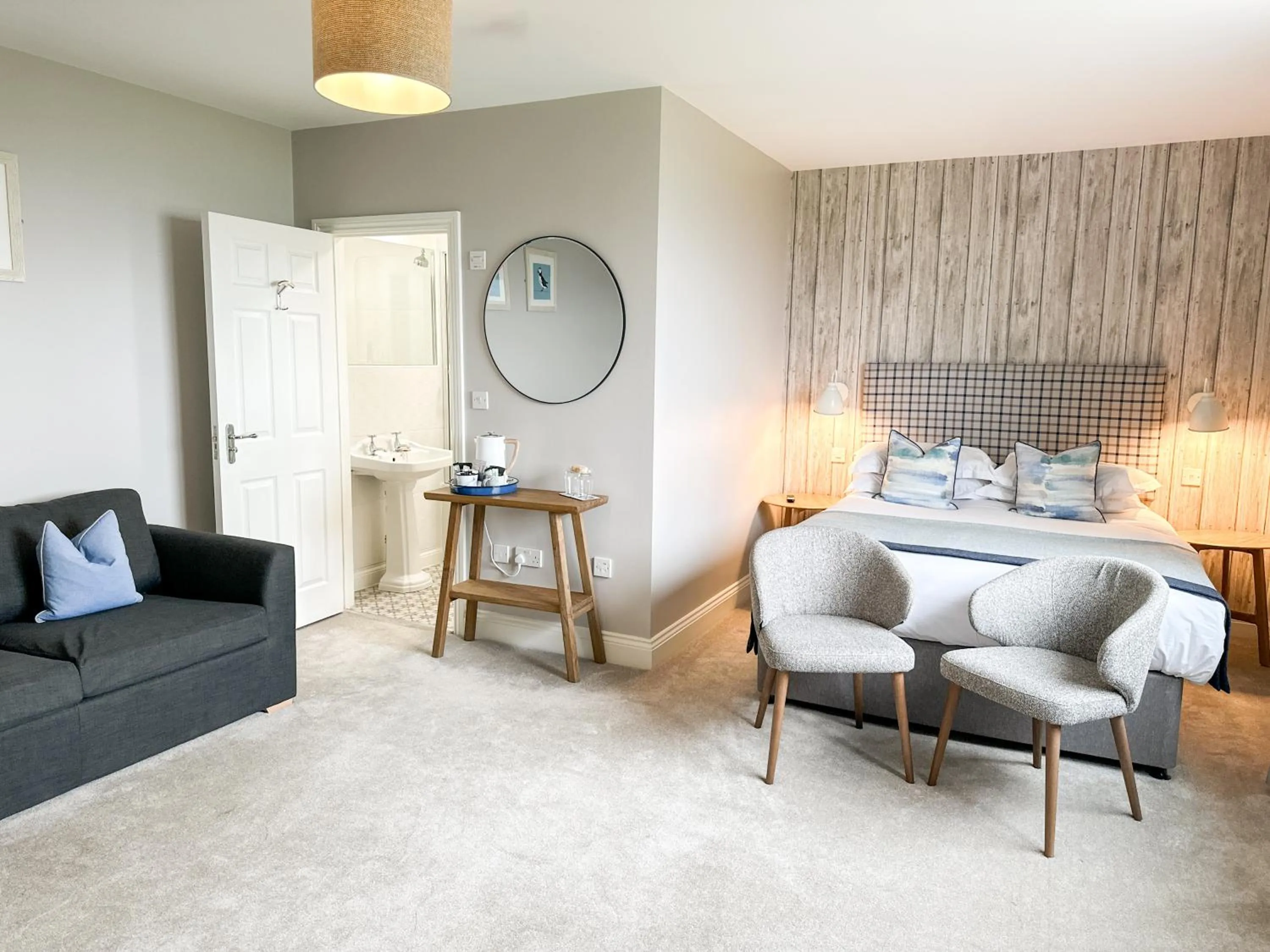 Photo of the whole room, Bed in Beach House Hotel