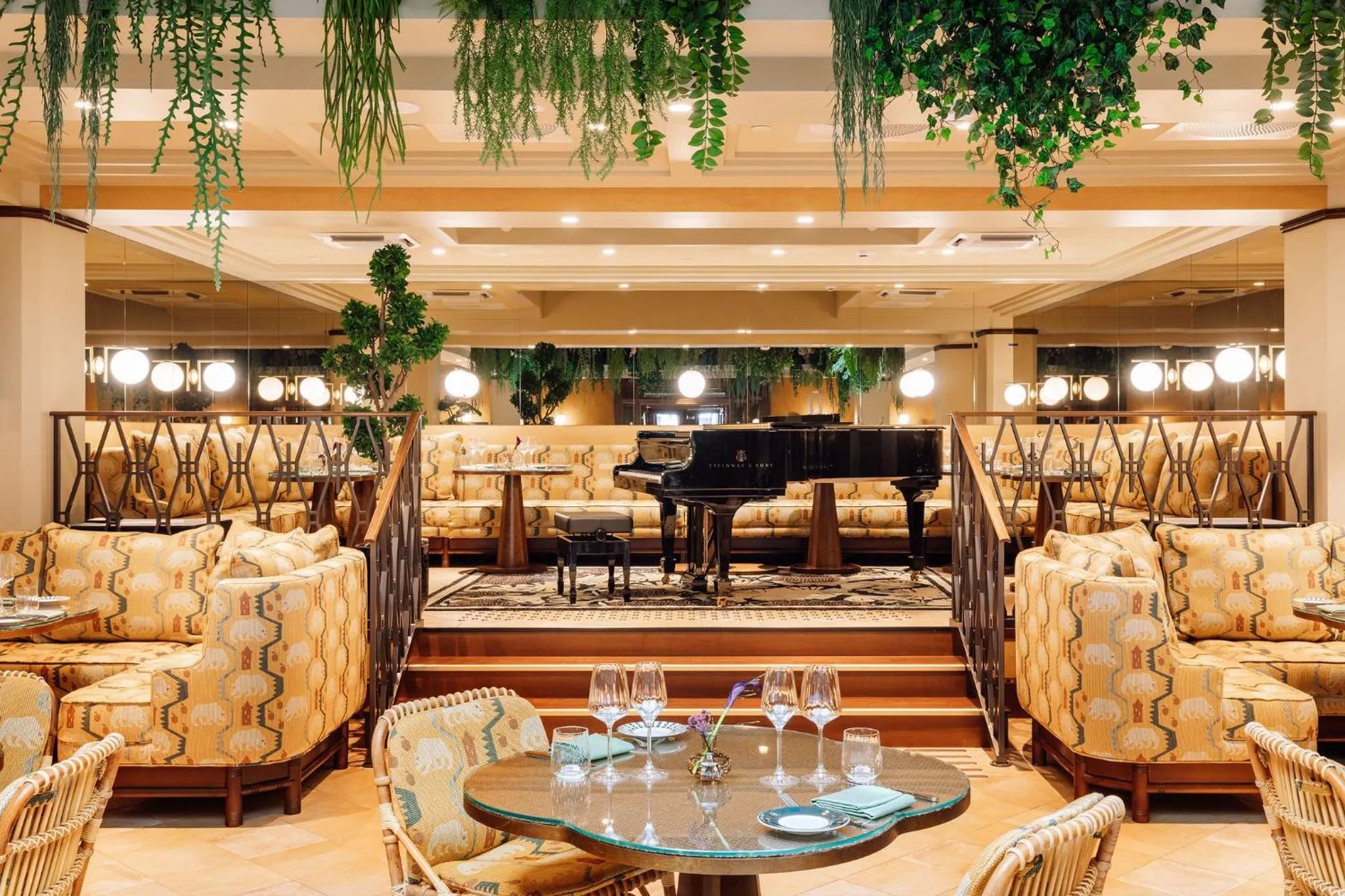 Restaurant/places to eat in Sommerro