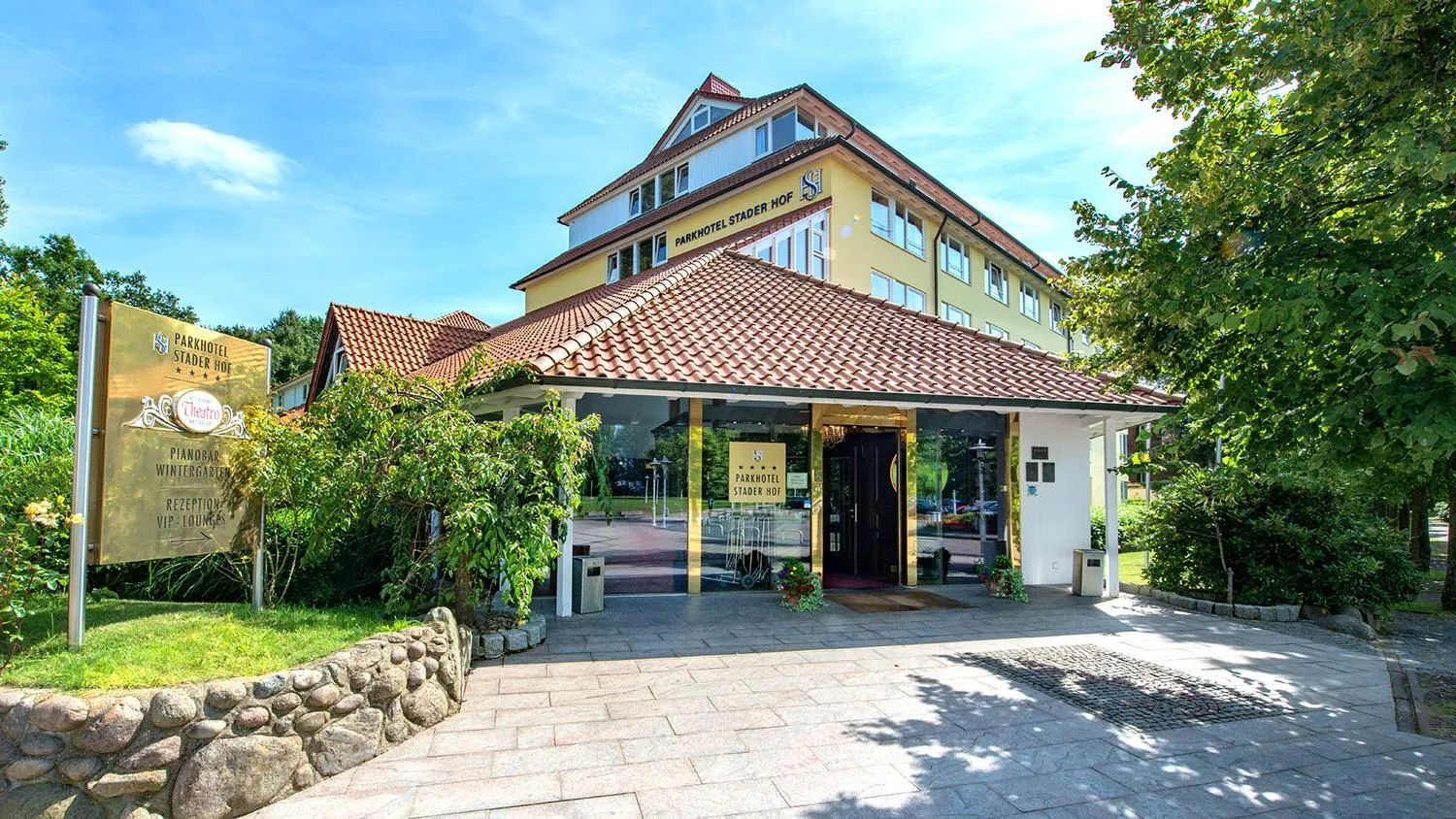 Facade/entrance in Parkhotel Stader Hof