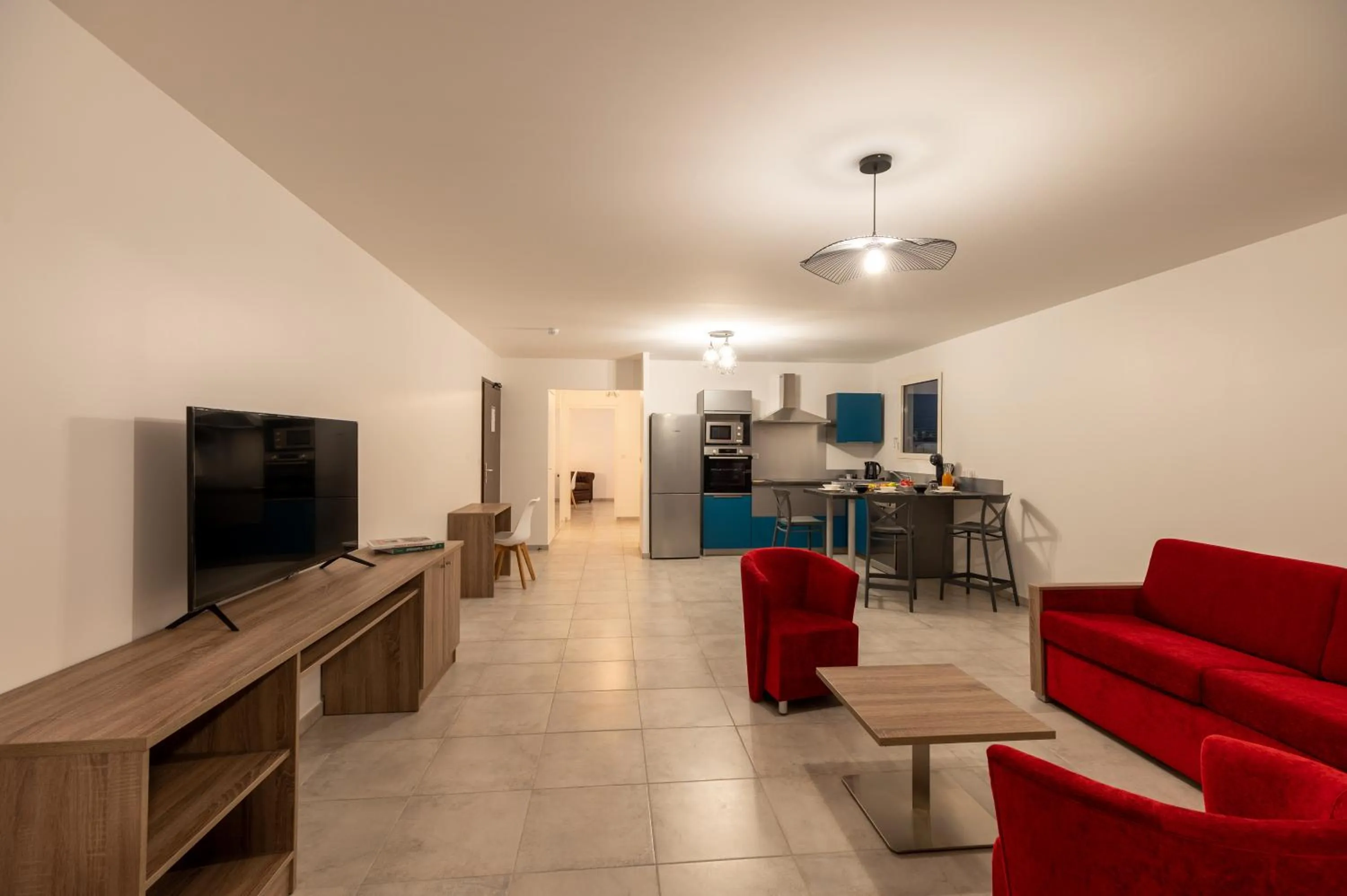 TV and multimedia in B&B HOME Fort-de-France Marina