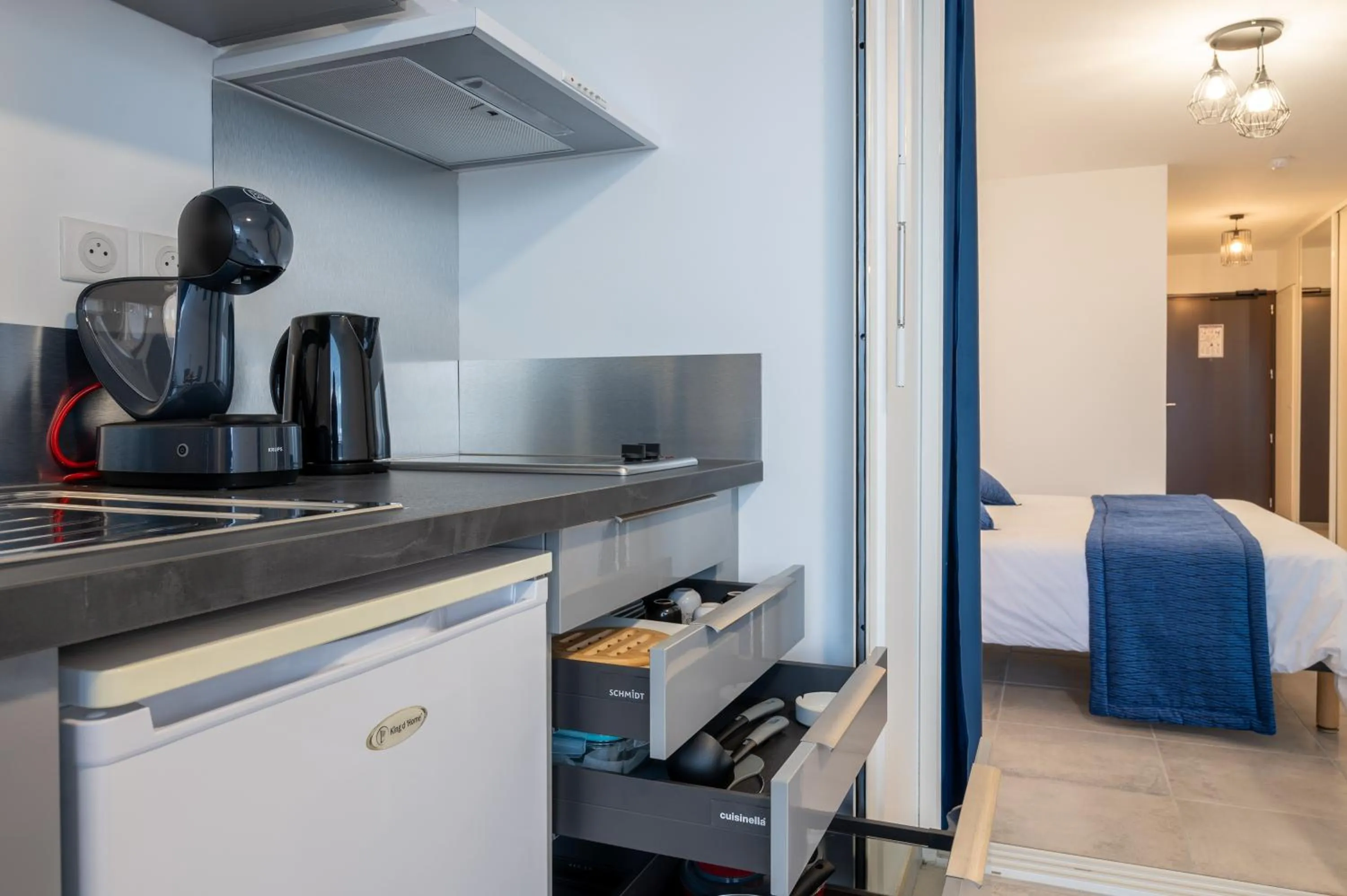 Coffee/tea facilities in B&B HOME Fort-de-France Marina