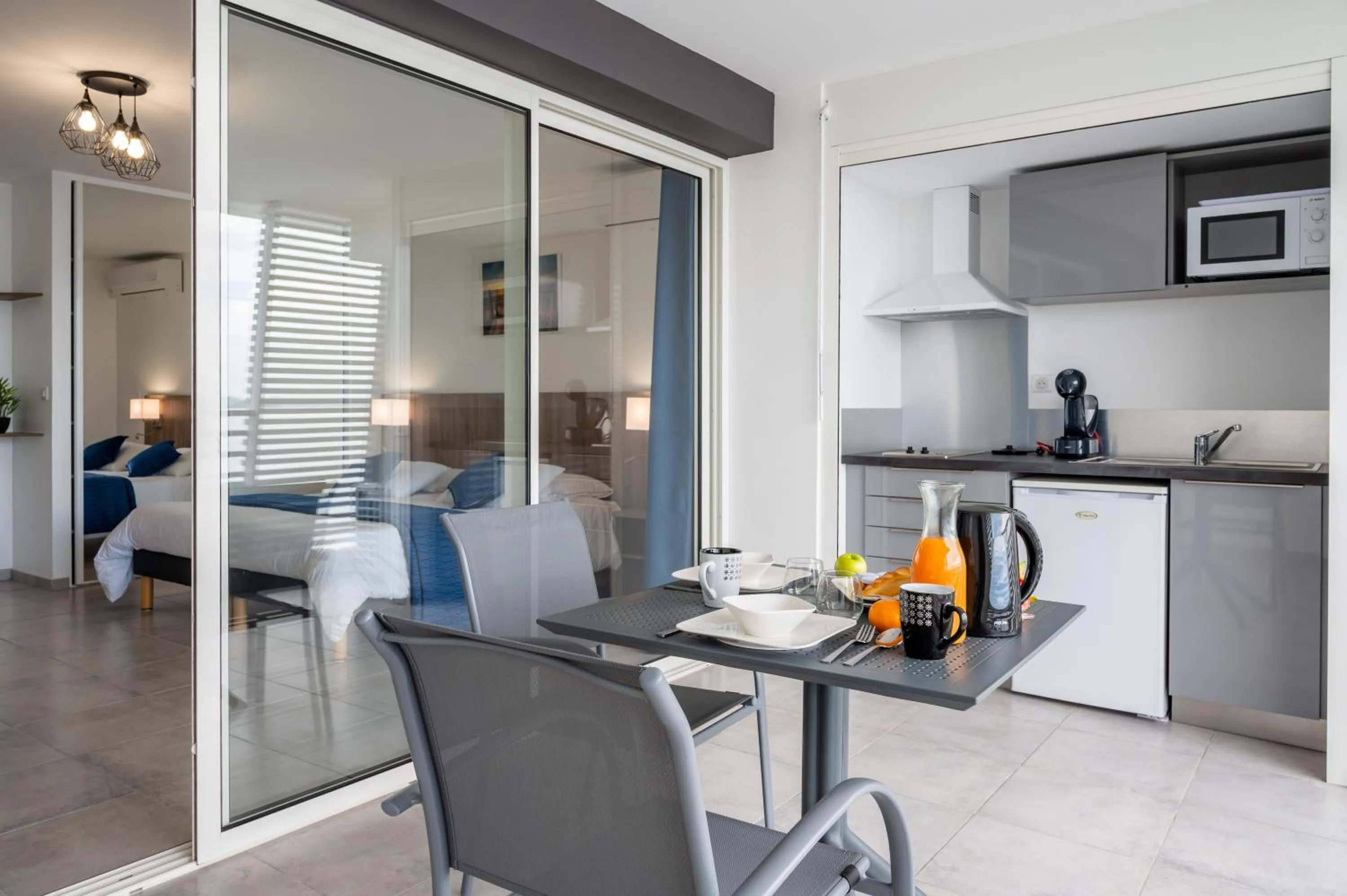 Coffee/tea facilities in B&B HOME Fort-de-France Marina