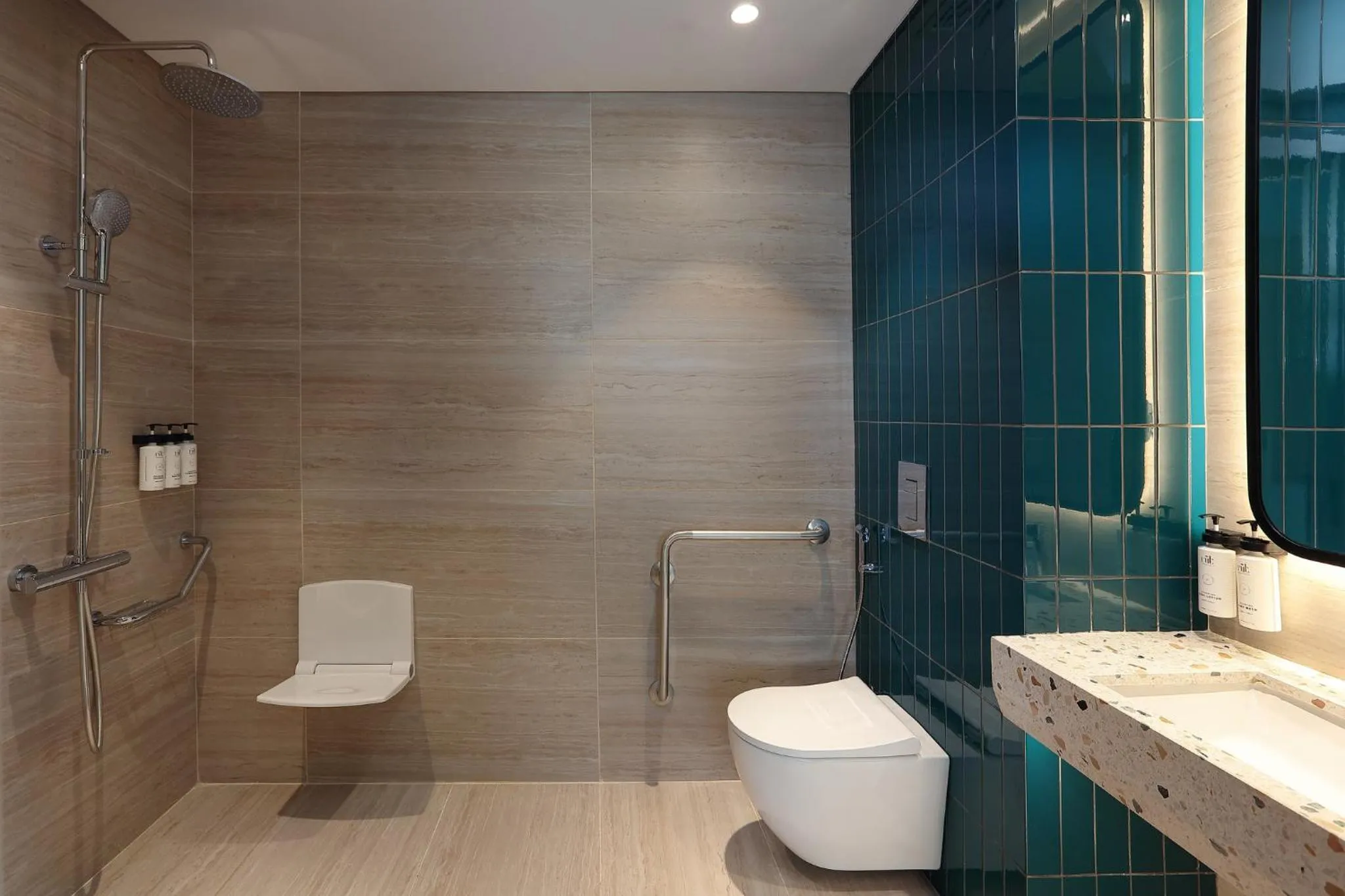 Photo of the whole room in voco Beirut Central District by IHG