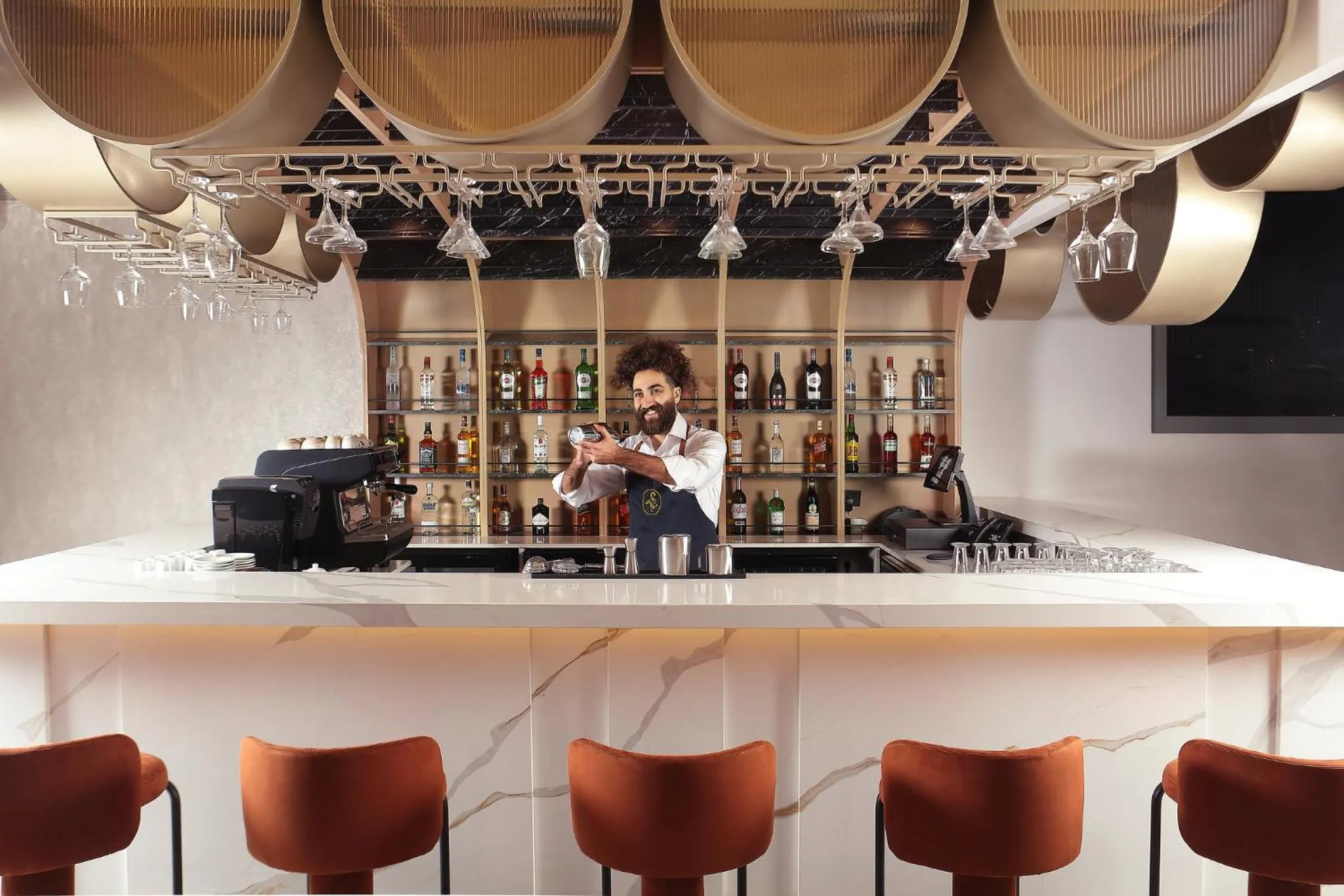 Lounge or bar in voco Beirut Central District by IHG