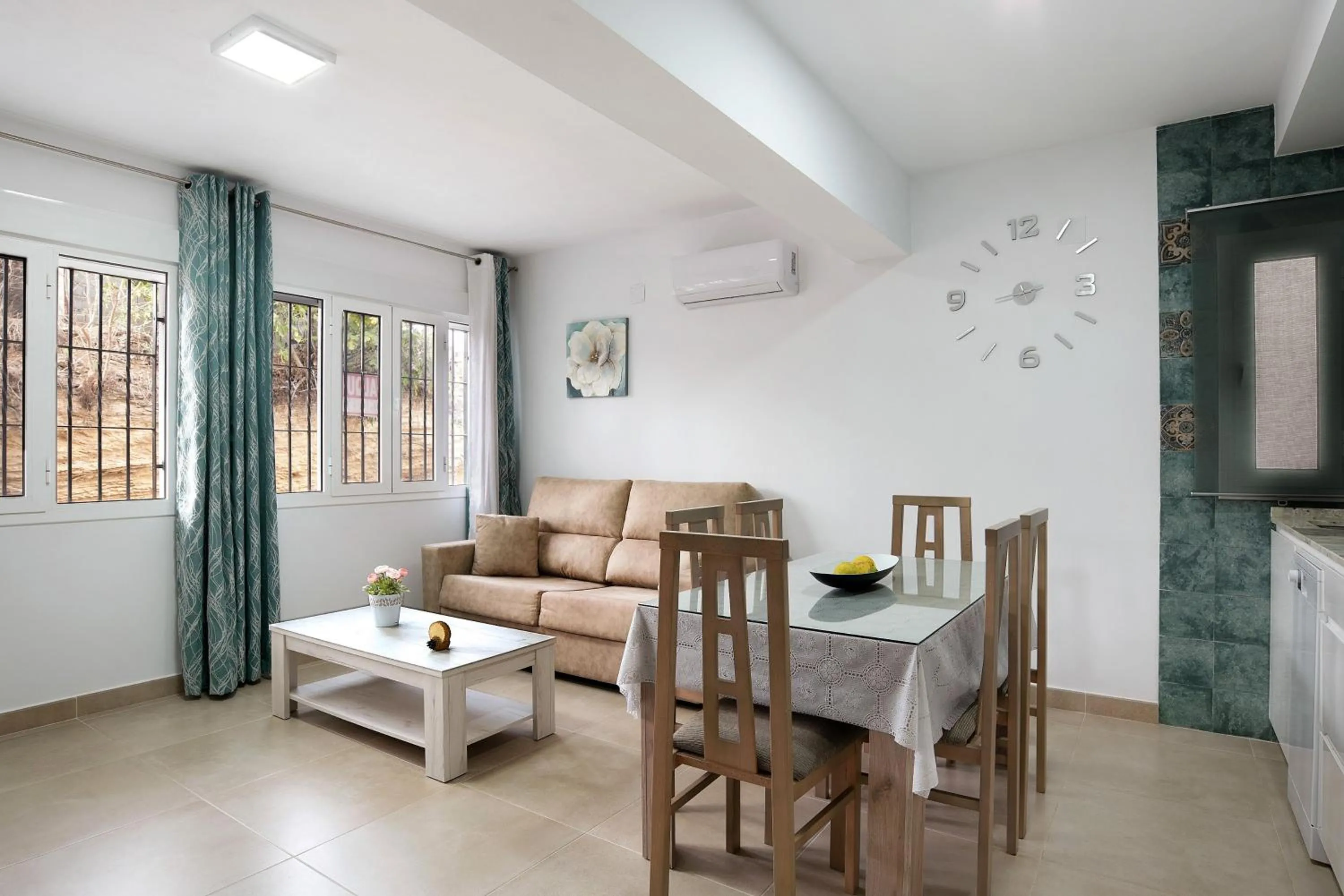 Three-Bedroom Apartment - Oceanfront in Apartamento Atalaya