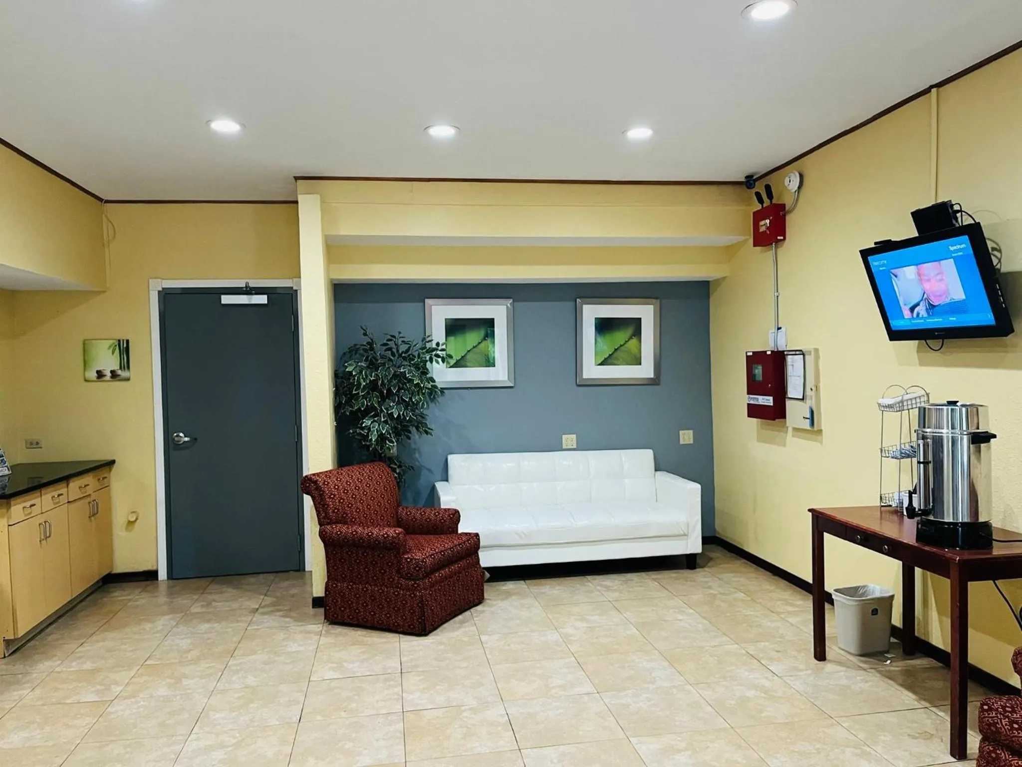 Lobby or reception in Rodeway Inn Whitehall