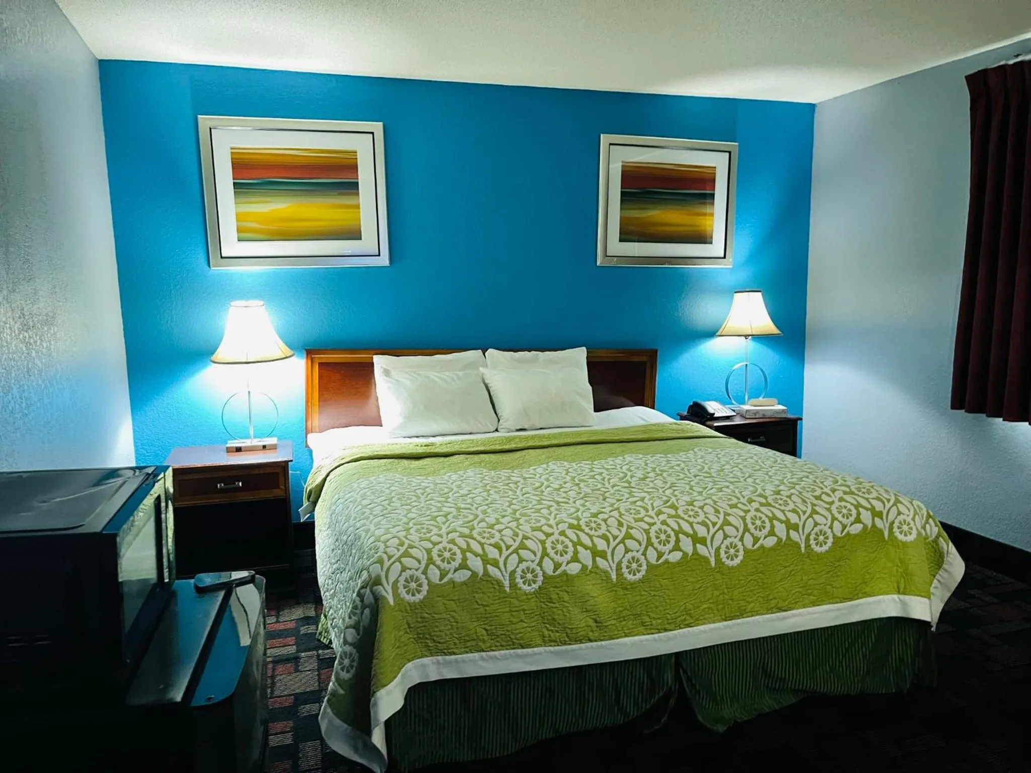 Bedroom, Bed in Rodeway Inn Whitehall