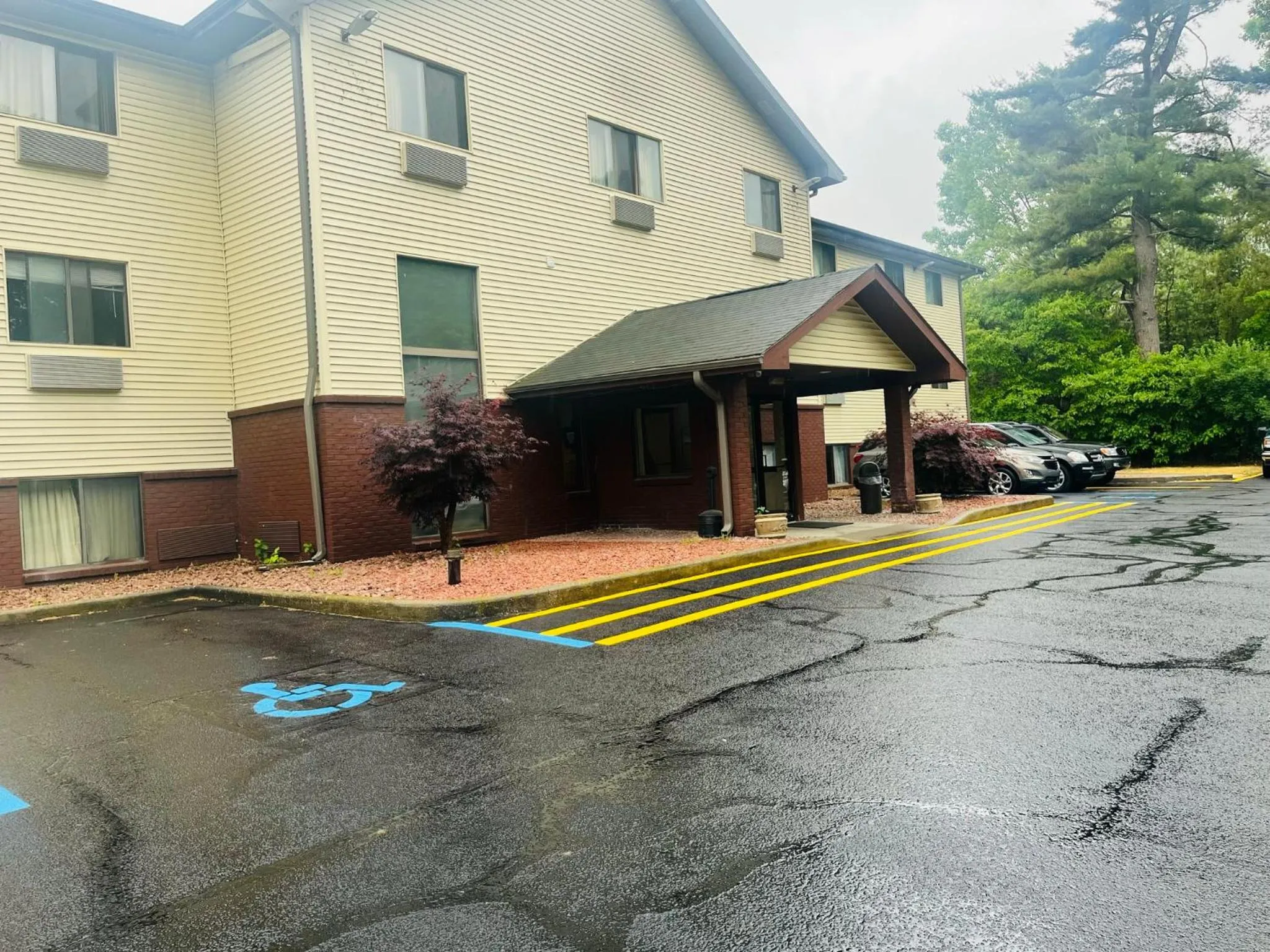 Property building in Rodeway Inn Whitehall