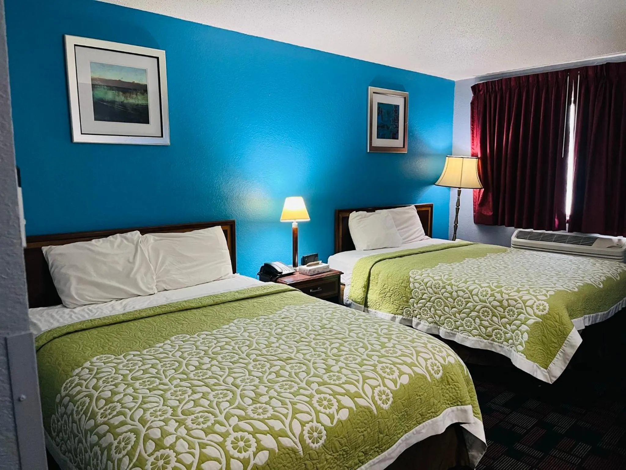 Bedroom, Bed in Rodeway Inn Whitehall