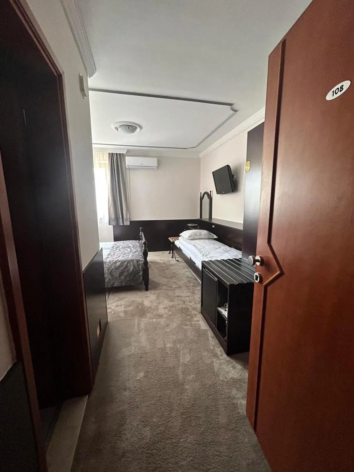 TV and multimedia, Bed in Hotel Bosna 1