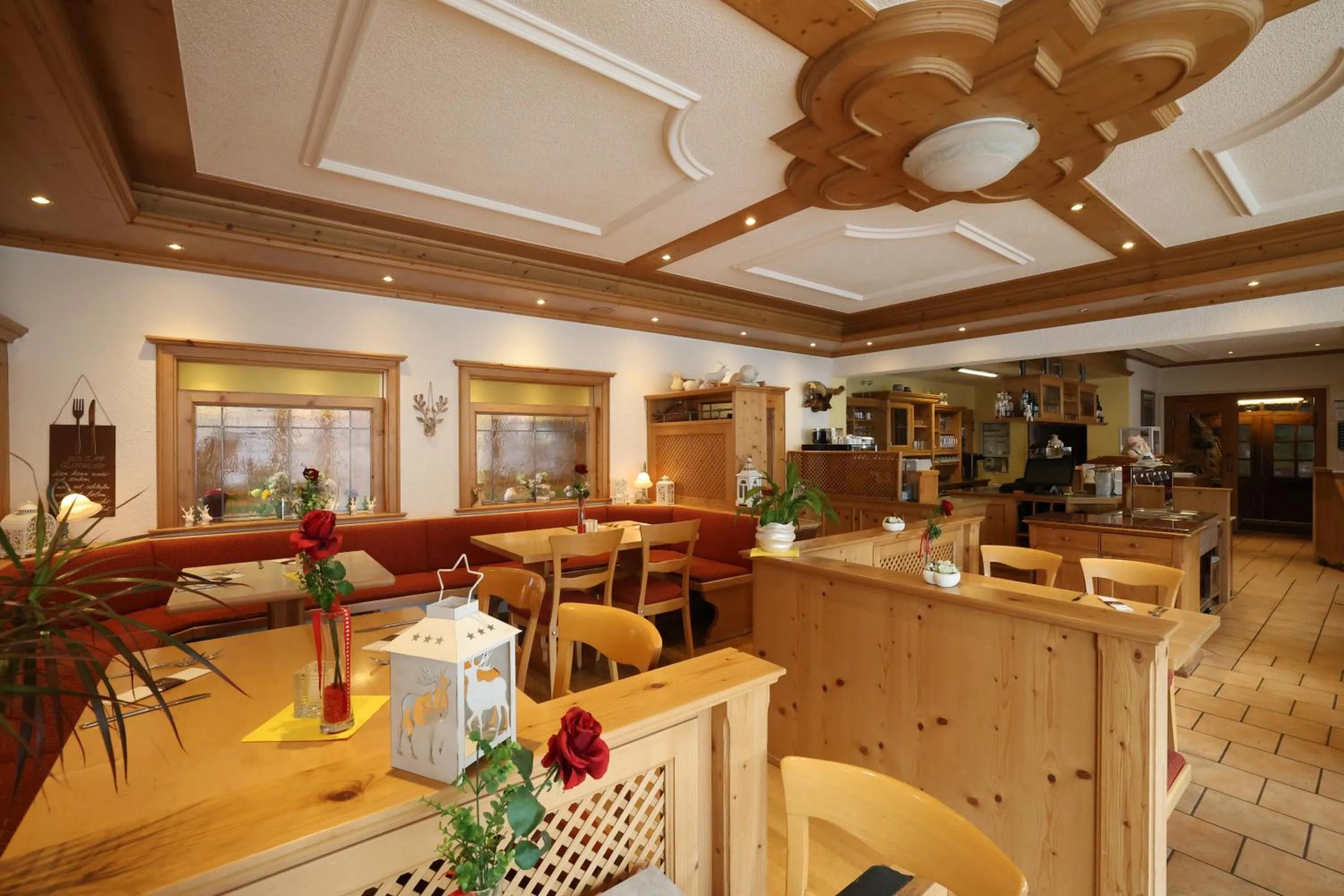Restaurant/places to eat in Hotel-Gasthof Hirschen