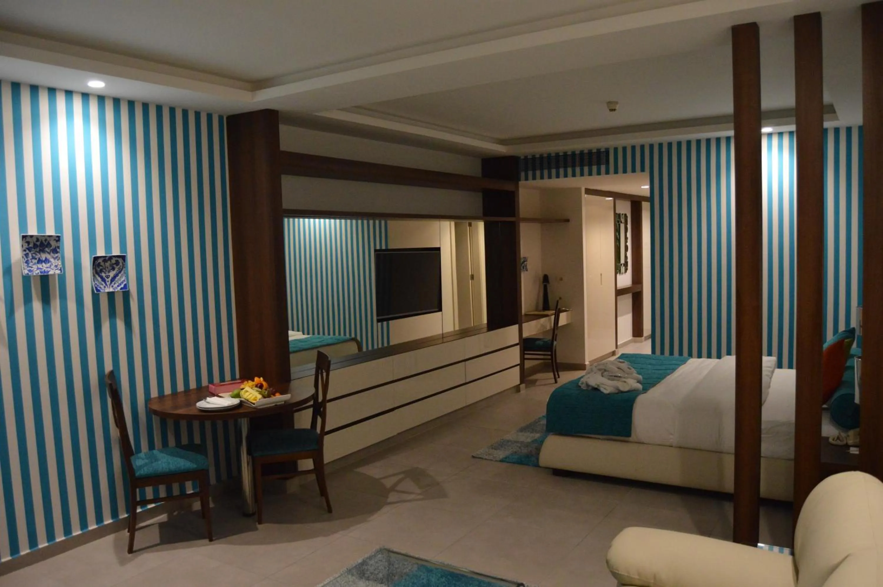 Photo of the whole room in Markazia Suites